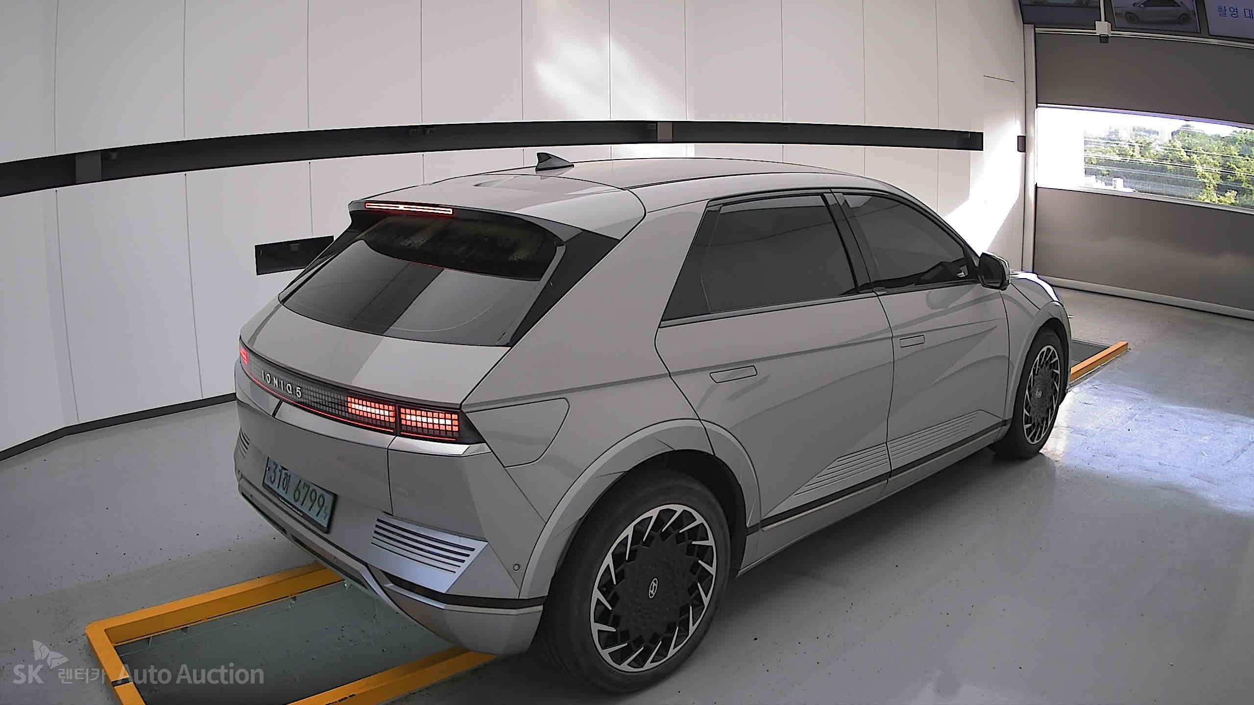 2022 - hyundai ioniq