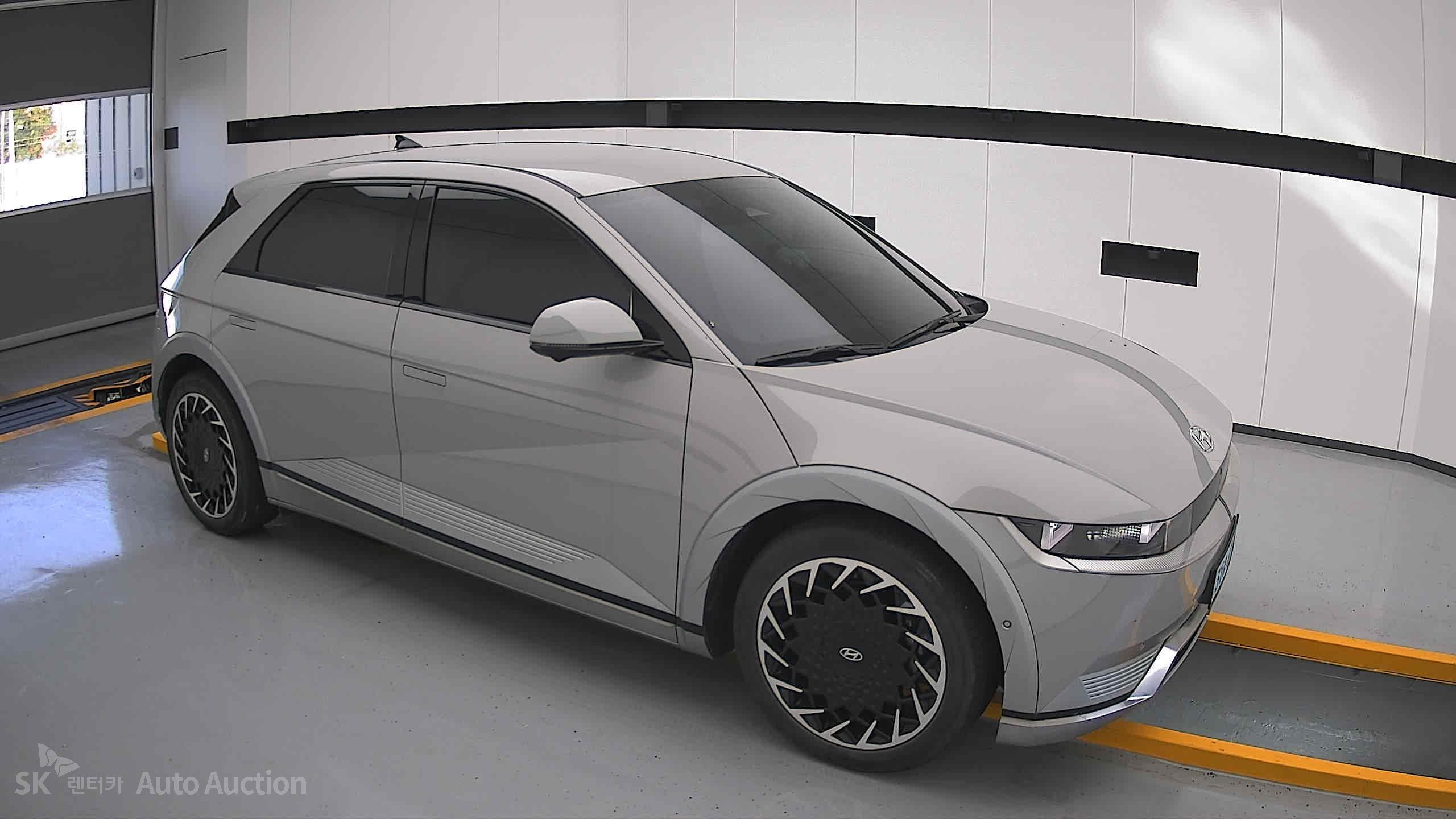 2022 - hyundai ioniq