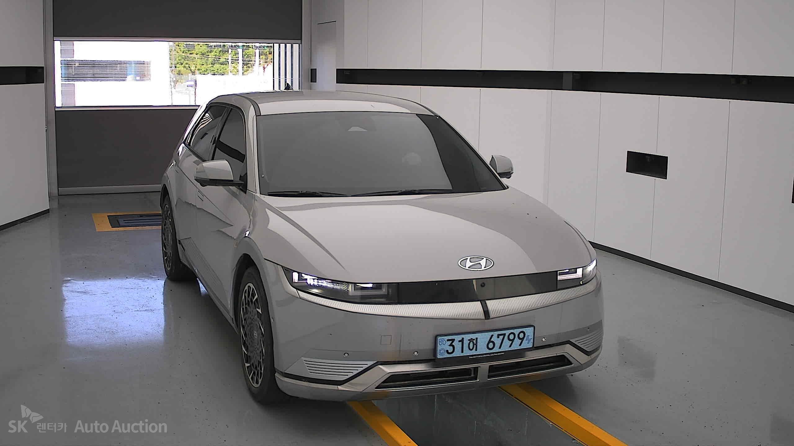 2022 - hyundai ioniq
