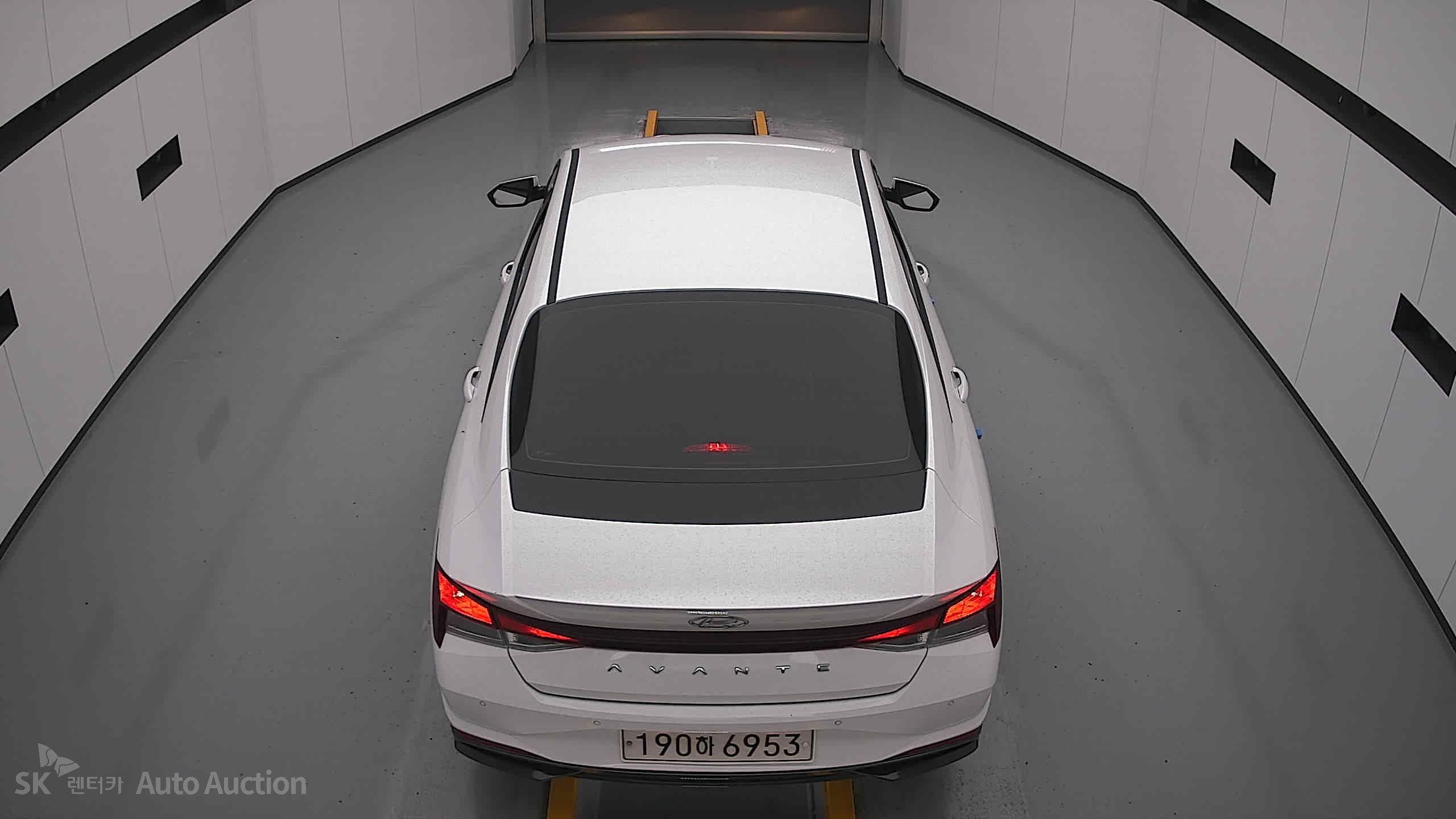 2023 - hyundai avante