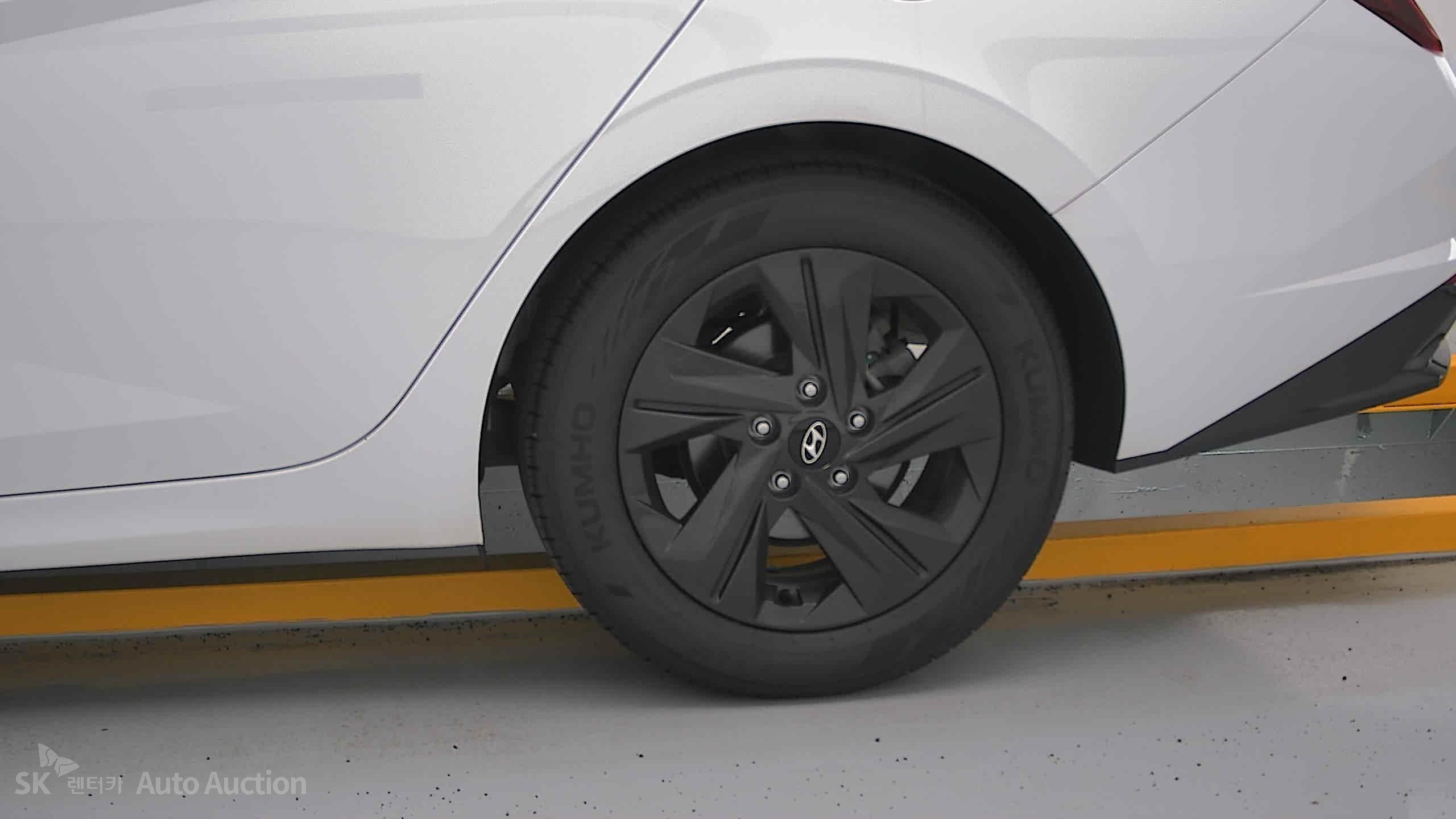 2023 - hyundai avante