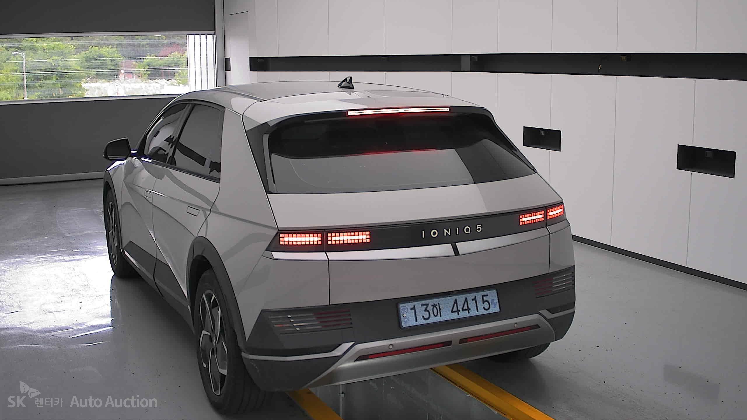 2022 - hyundai ioniq