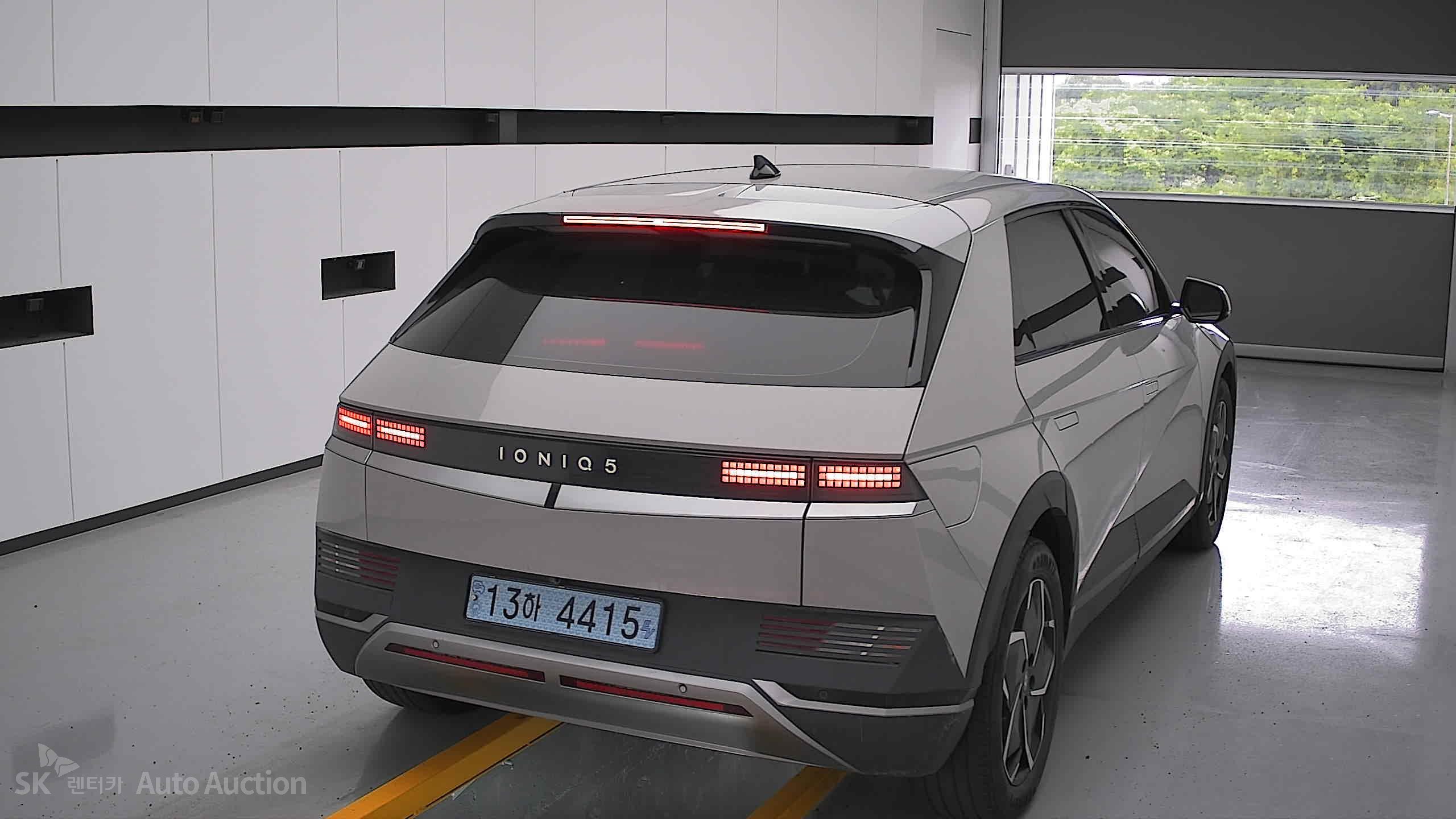 2022 - hyundai ioniq