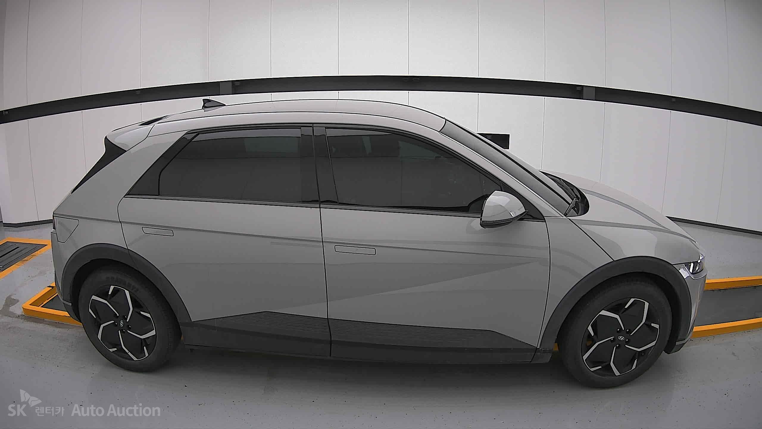 2022 - hyundai ioniq