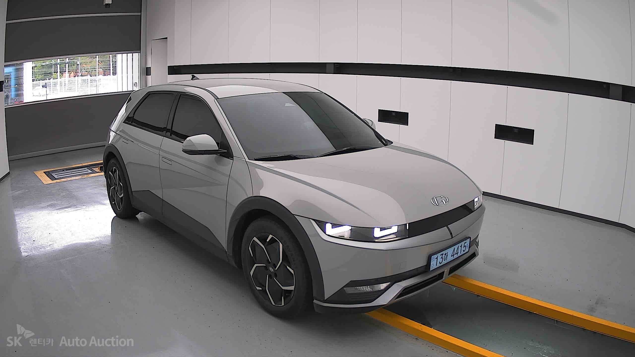 2022 - hyundai ioniq