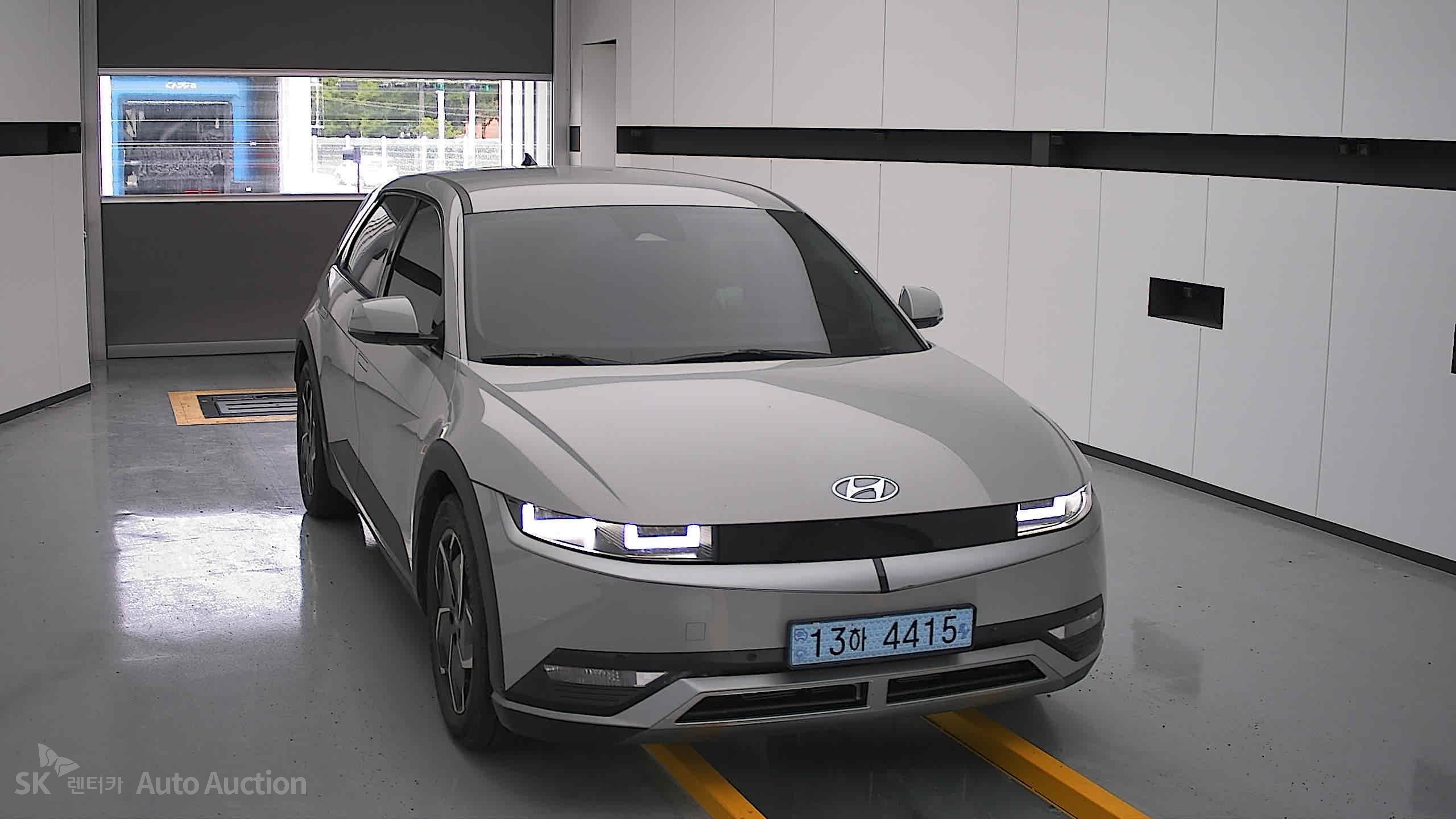 2022 - hyundai ioniq