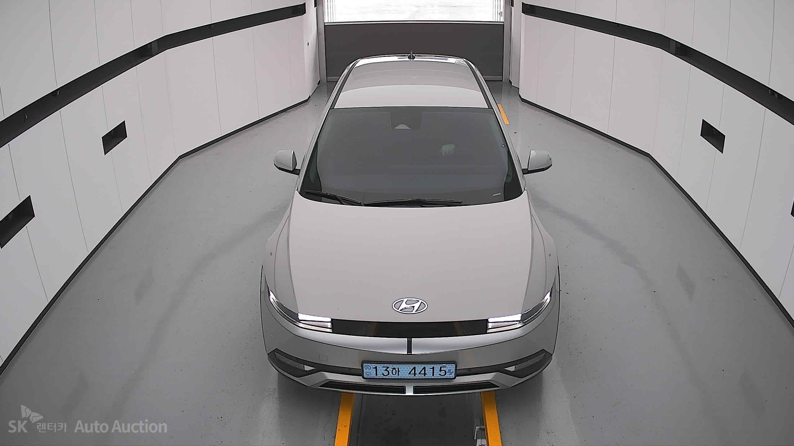 2022 - hyundai ioniq