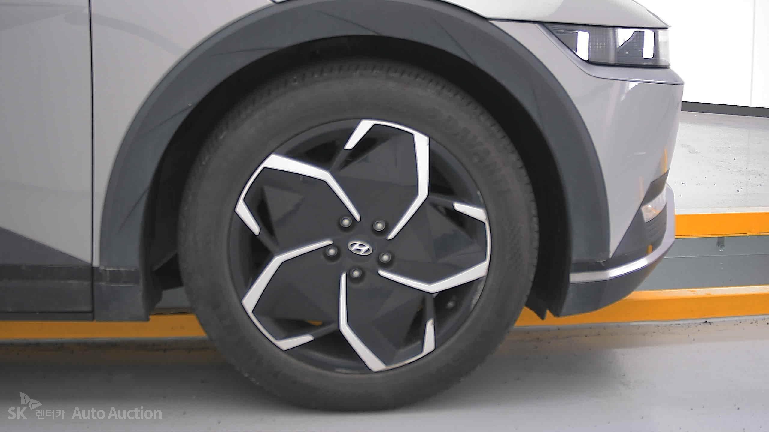 2022 - hyundai ioniq