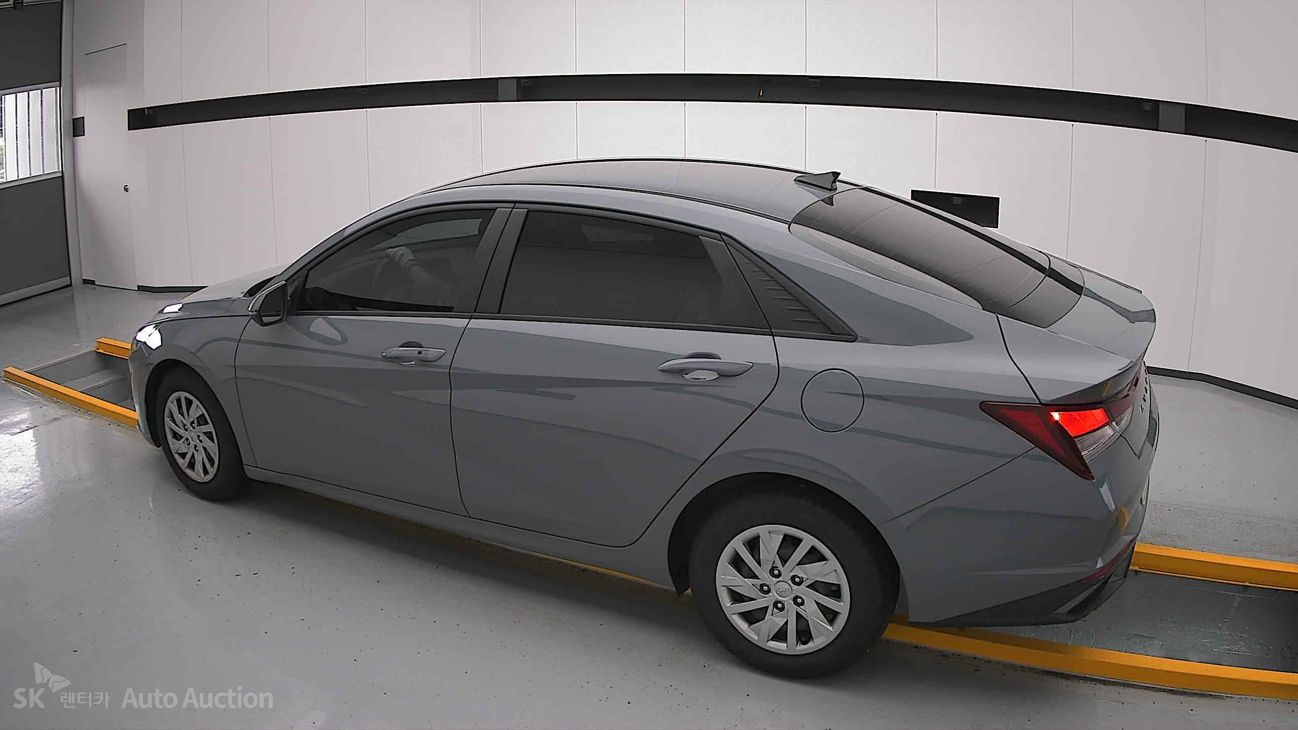 2021 - hyundai avante