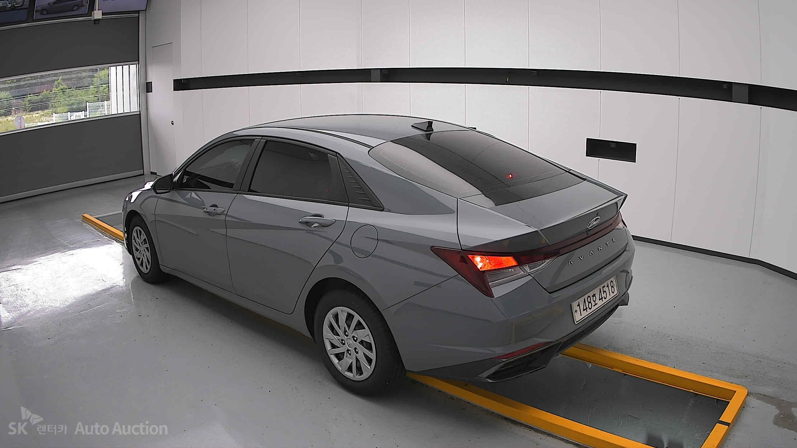 2021 - hyundai avante