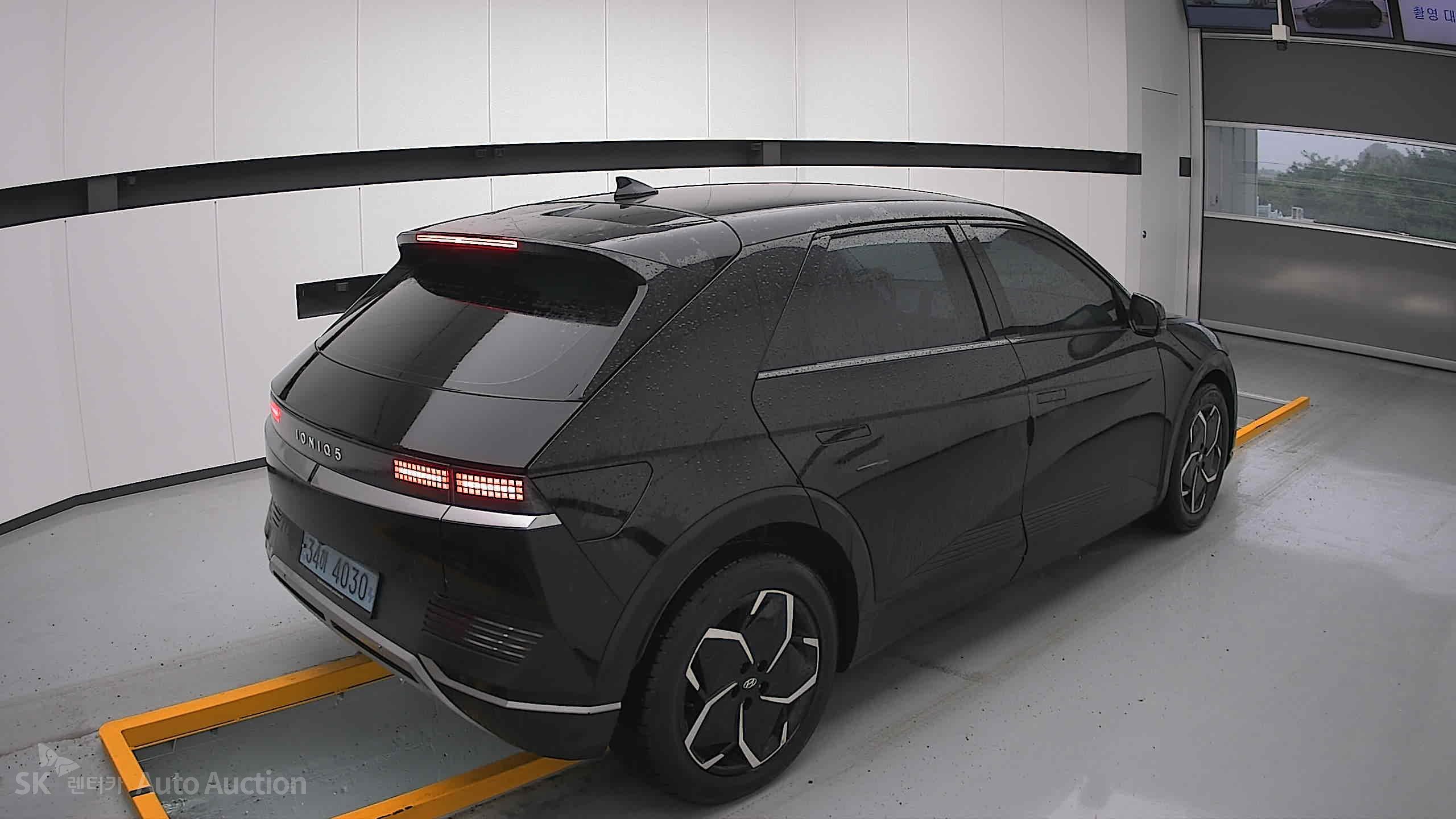 2022 - hyundai ioniq