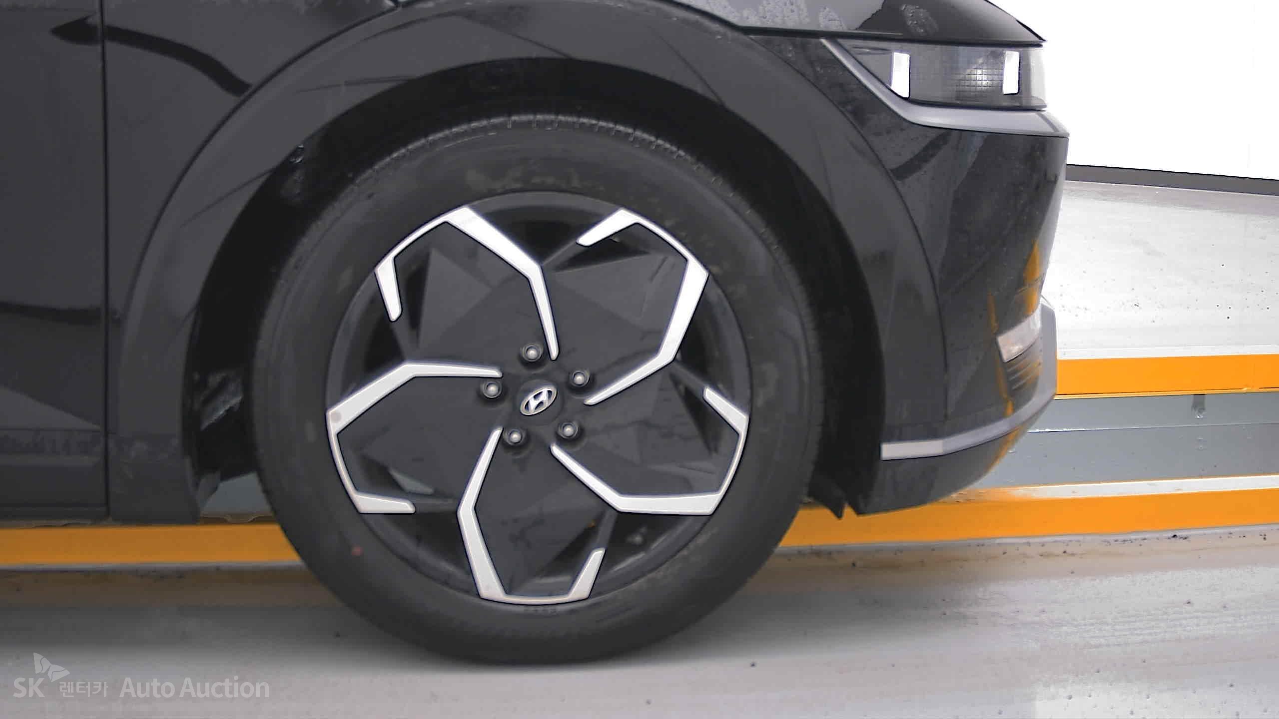 2022 - hyundai ioniq