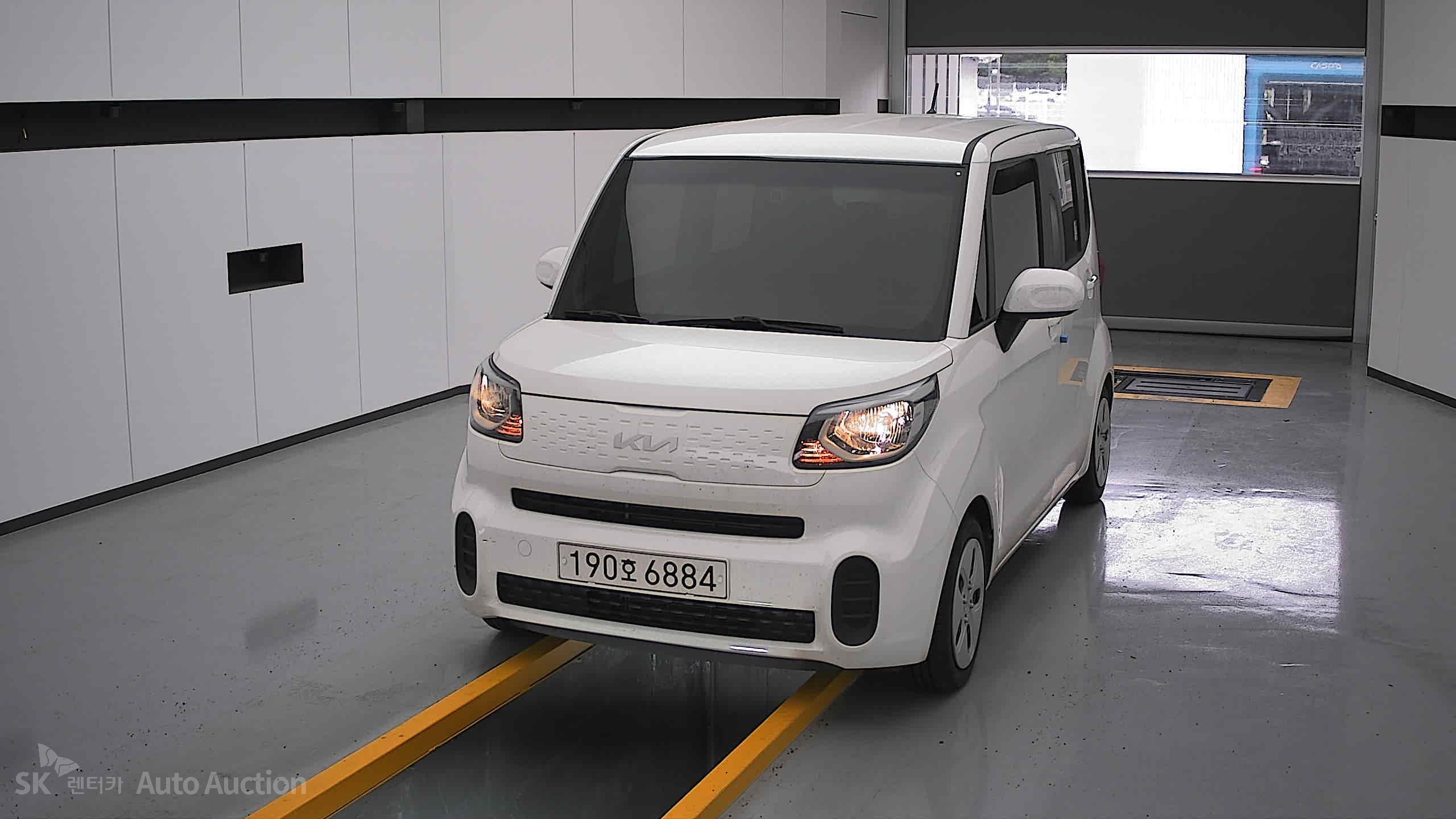 2022 - kia ray