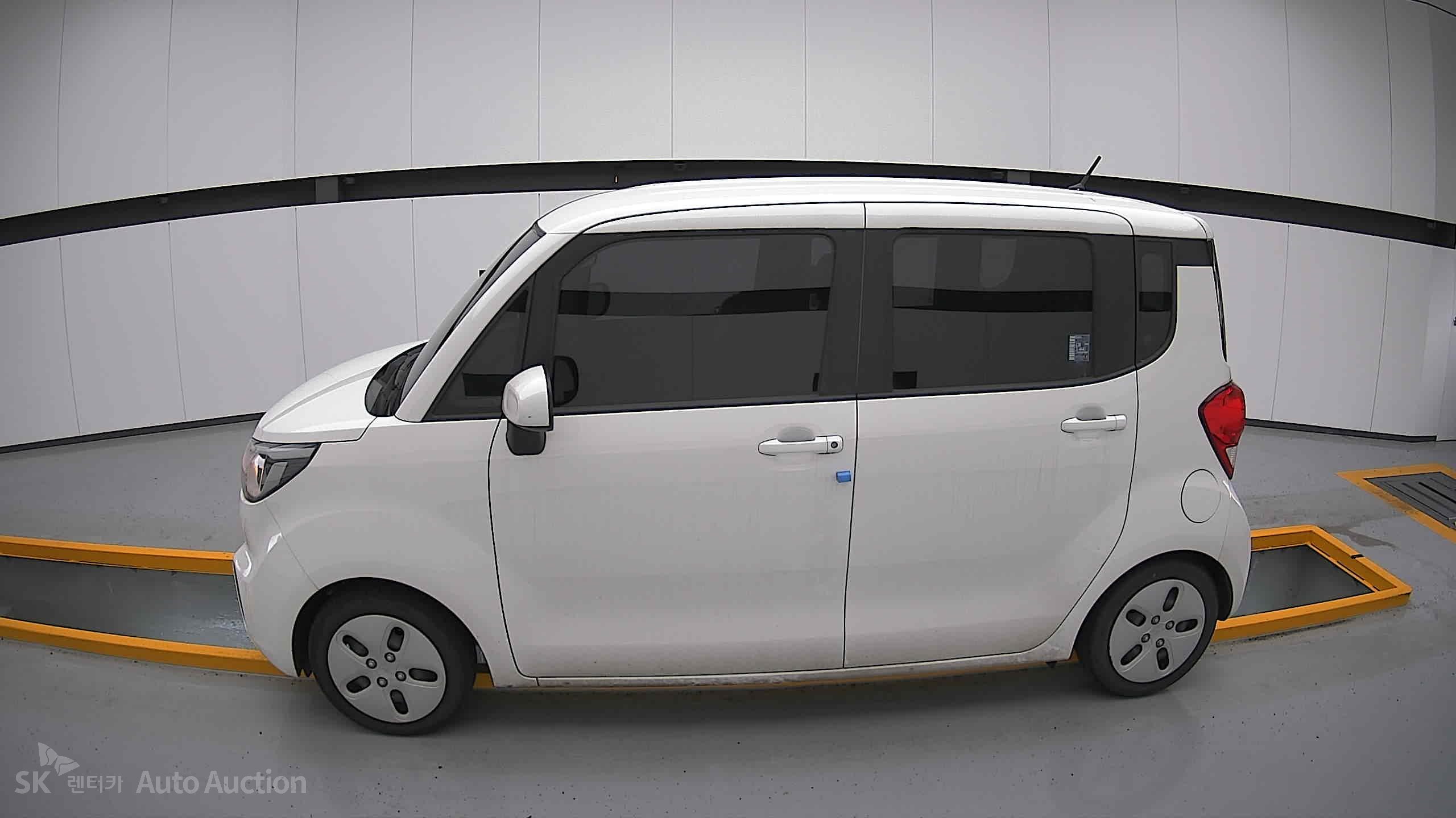 2022 - kia ray