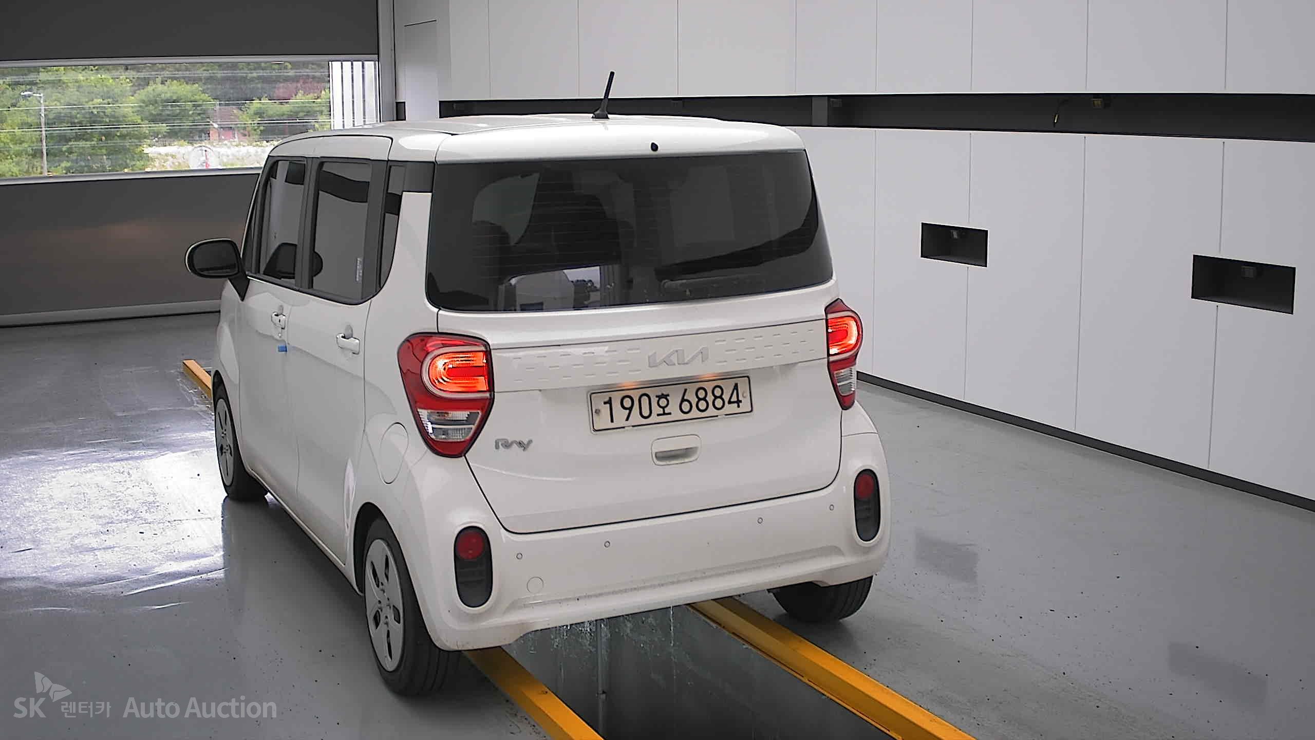 2022 - kia ray
