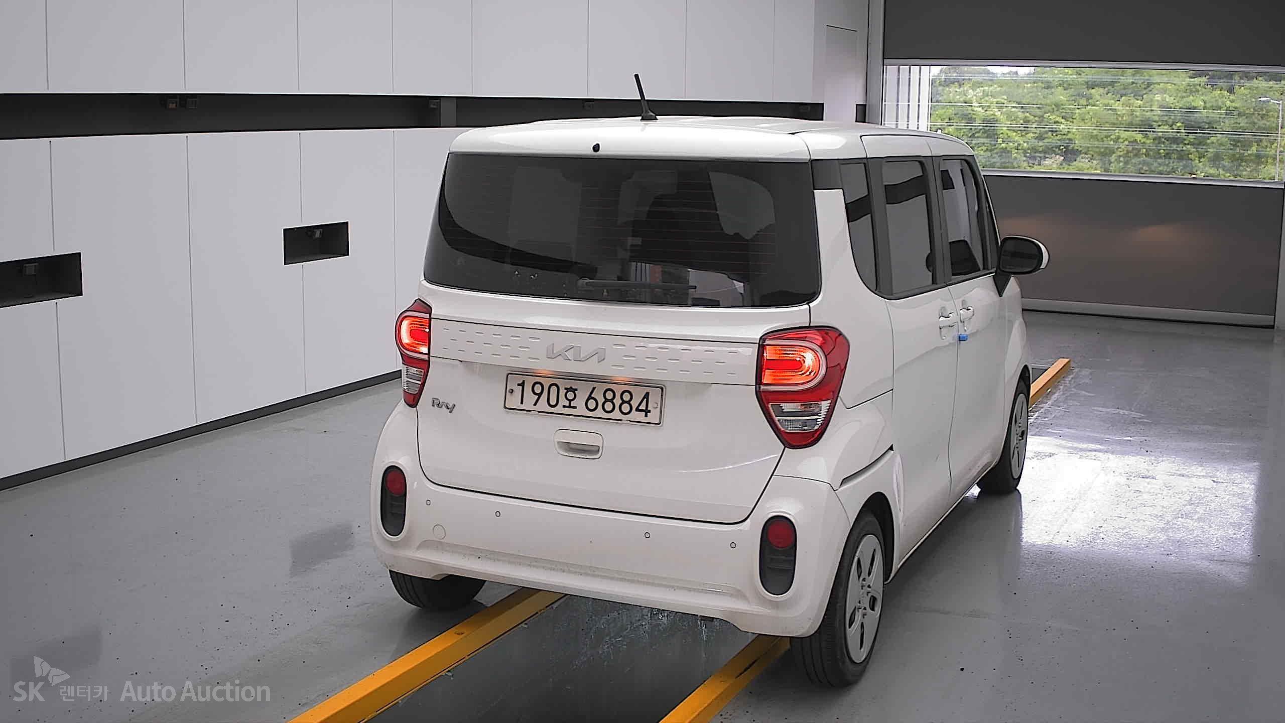 2022 - kia ray