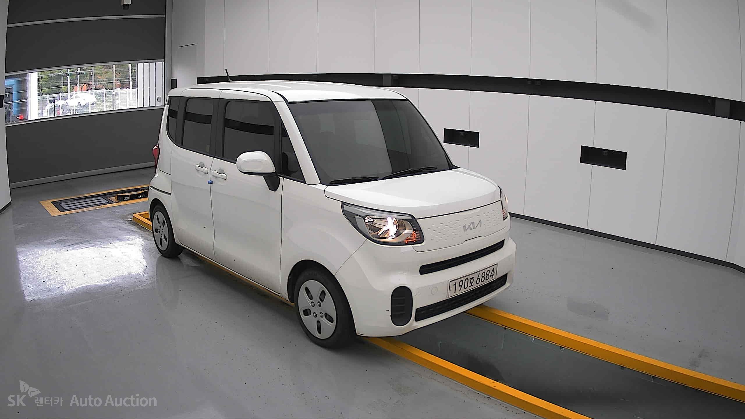 2022 - kia ray
