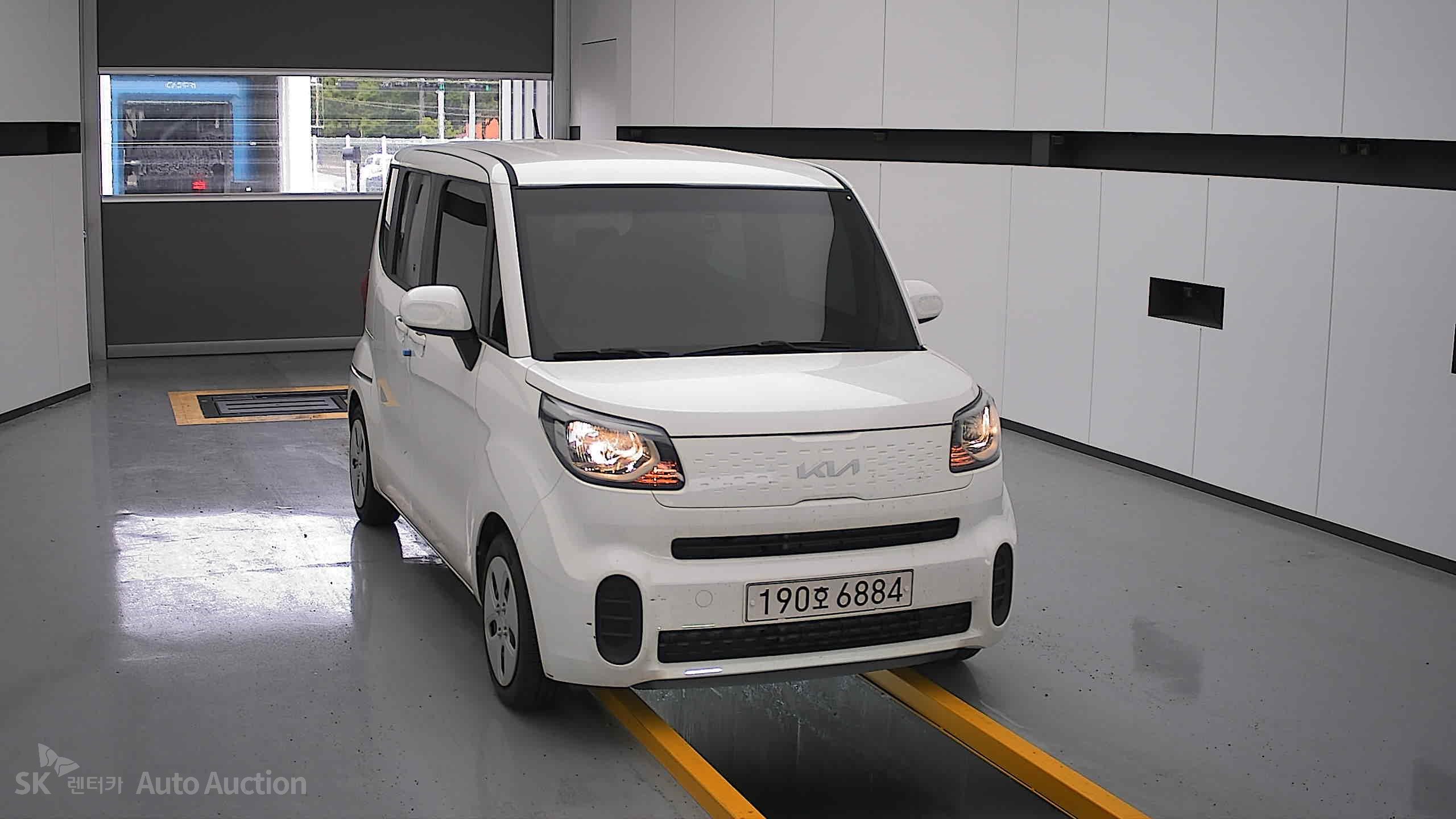 2022 - kia ray