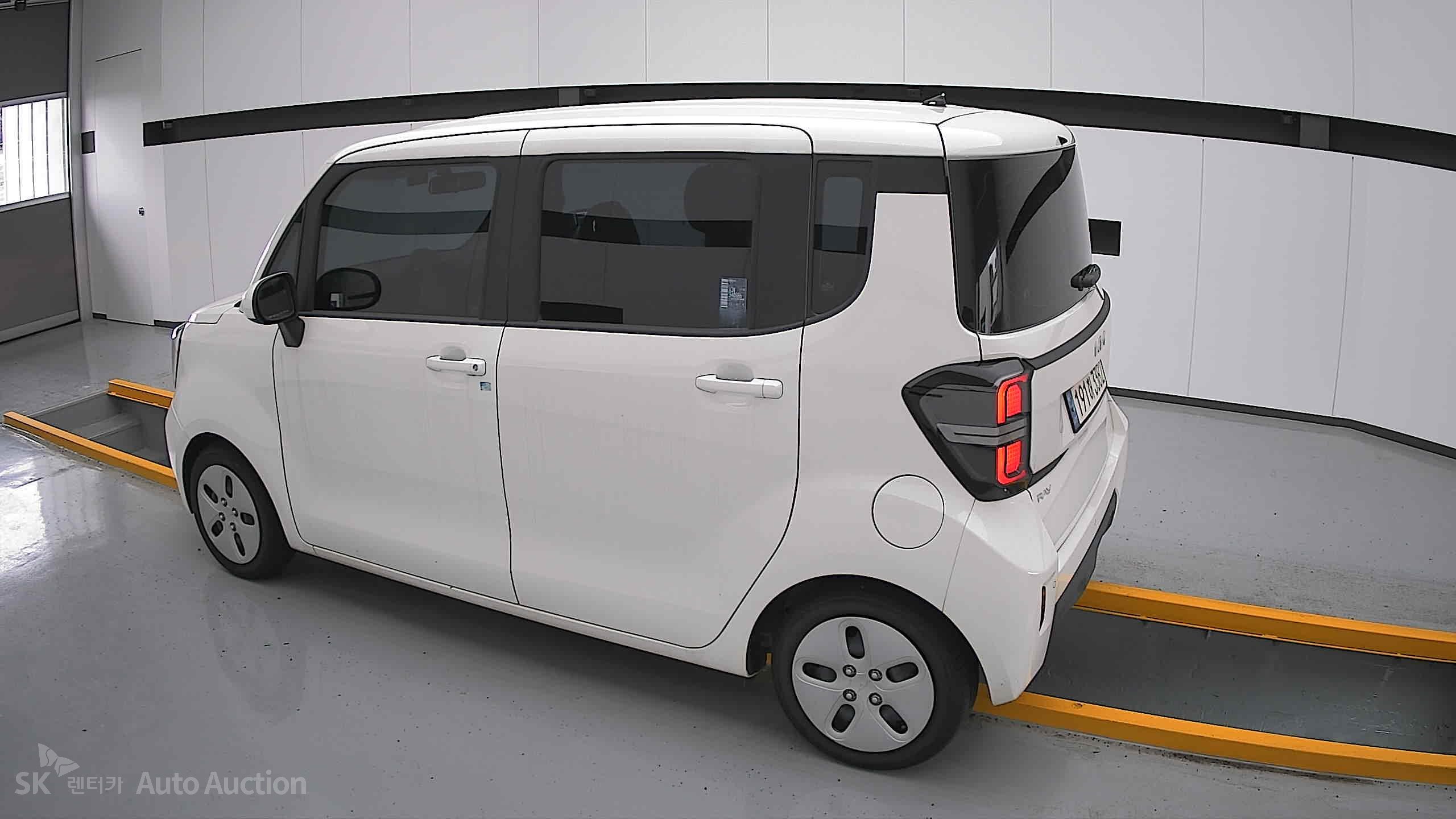 2023 - kia ray