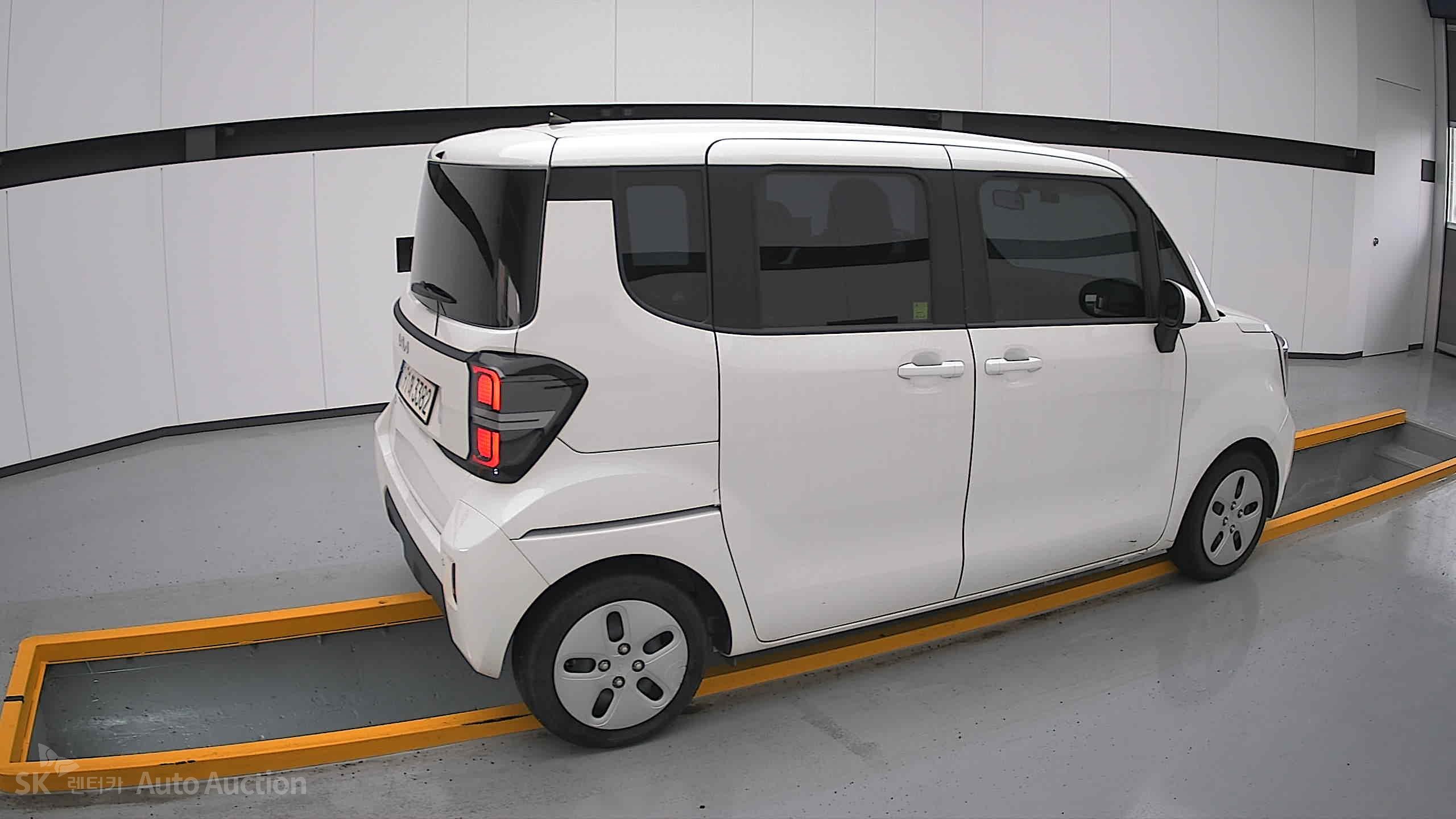 2023 - kia ray