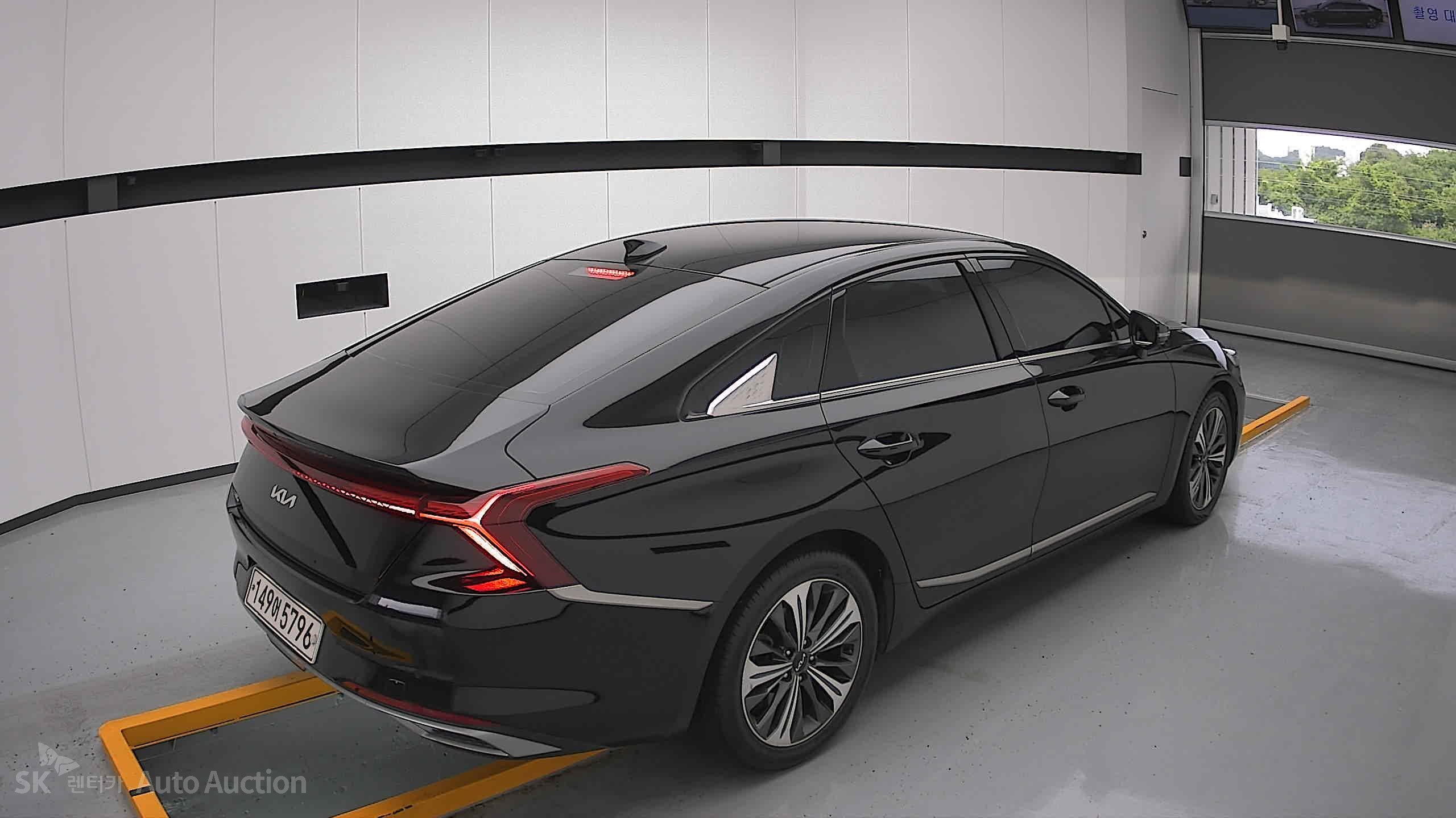 2022 - kia k8
