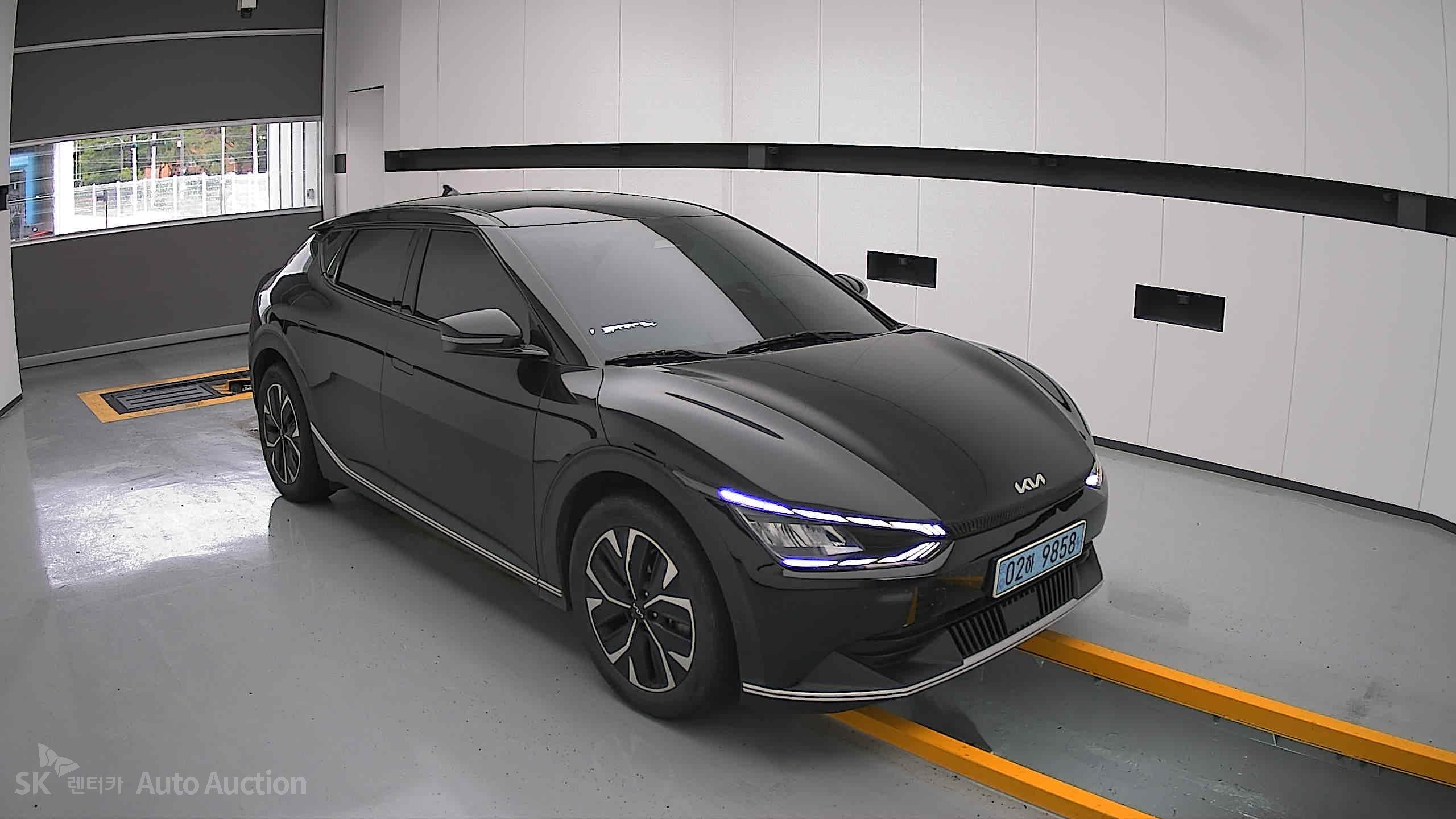 2022 - kia ev6