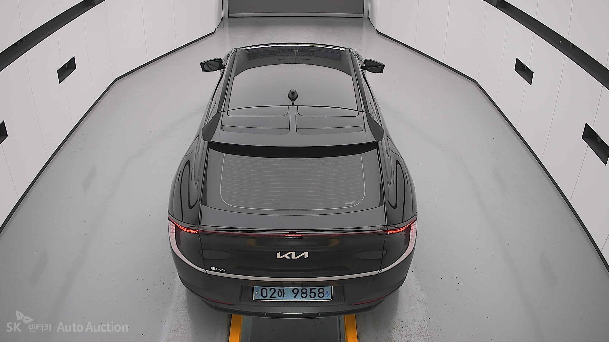 2022 - kia ev6