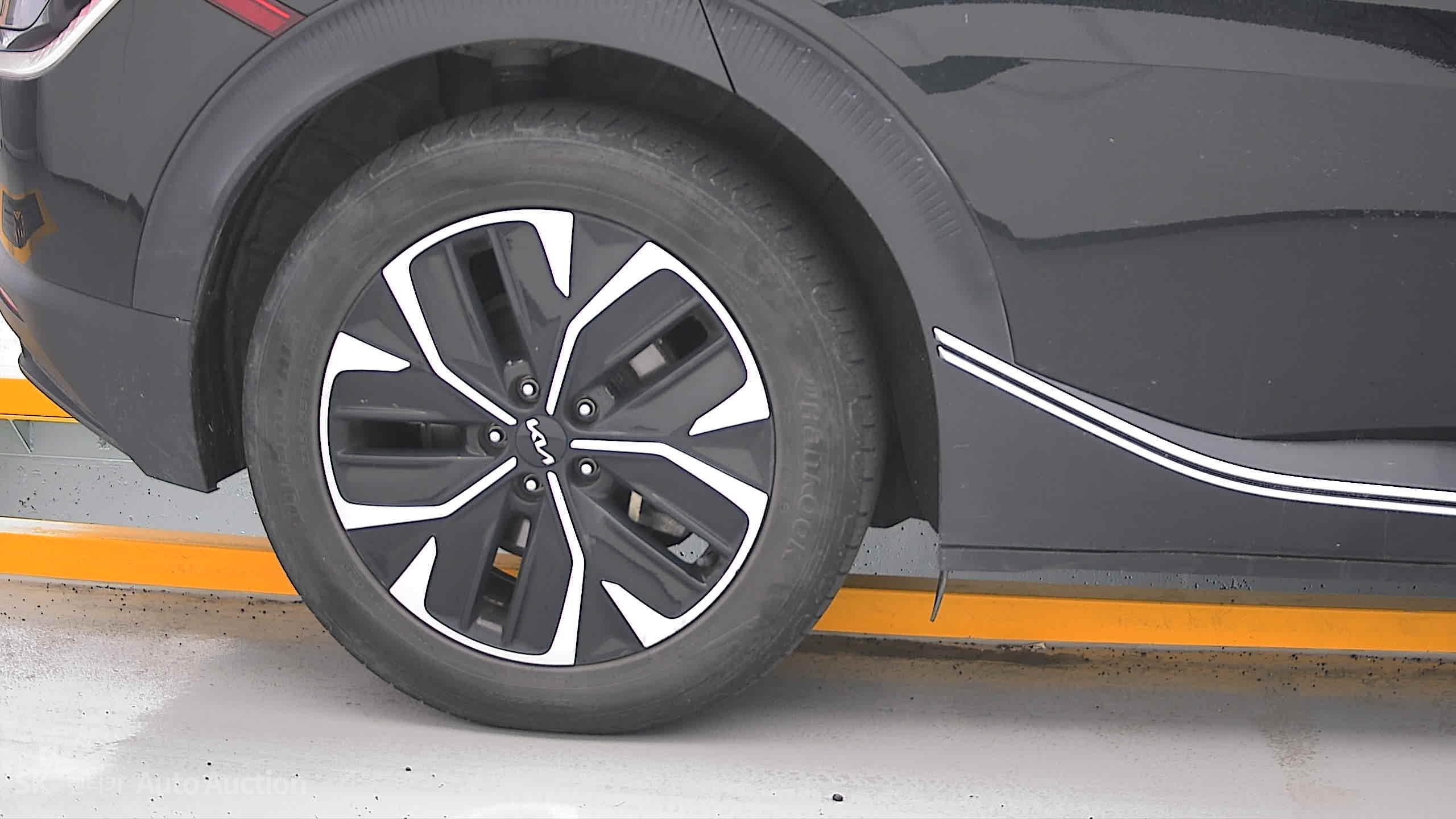 2022 - kia ev6