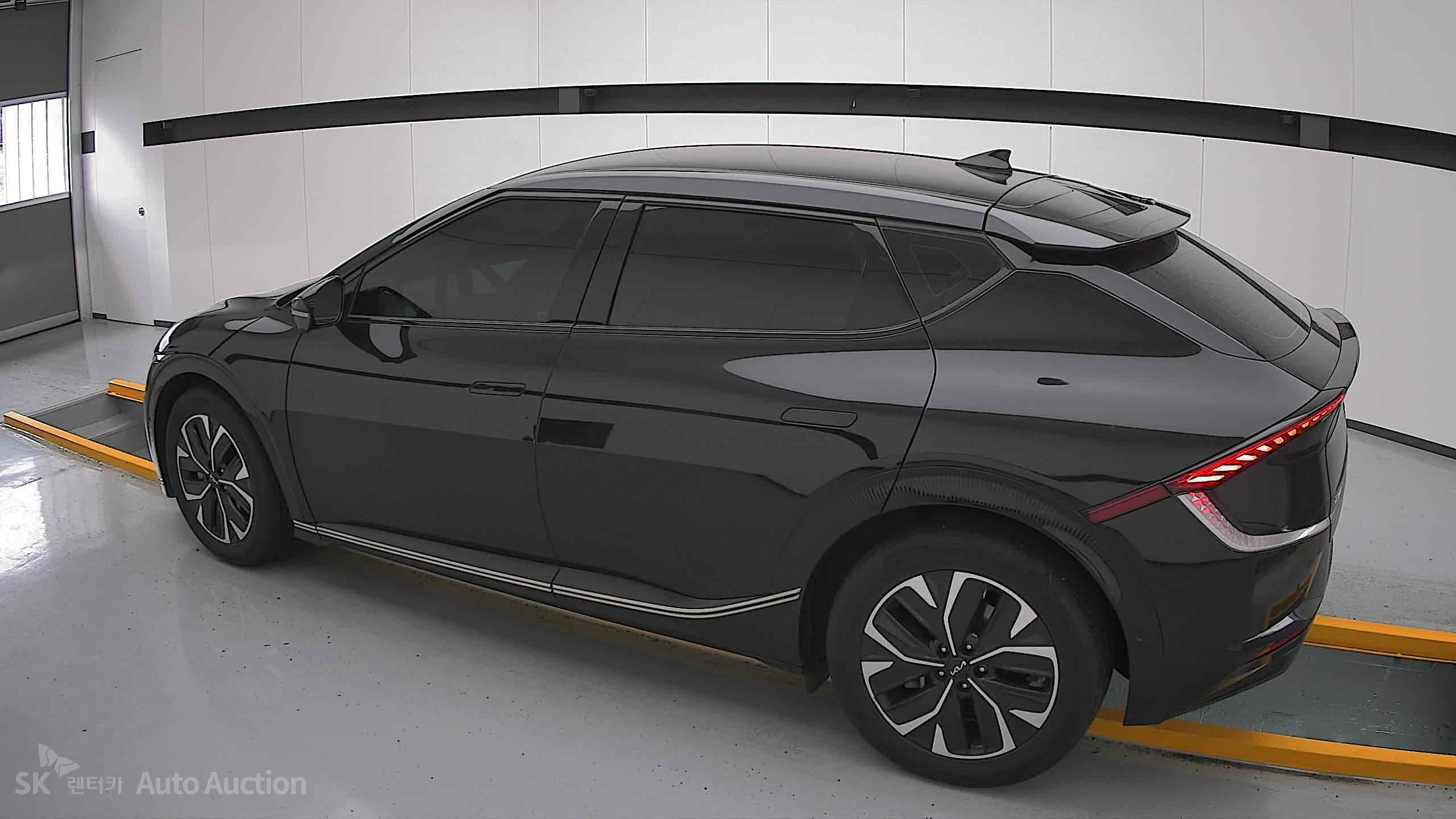 2022 - kia ev6