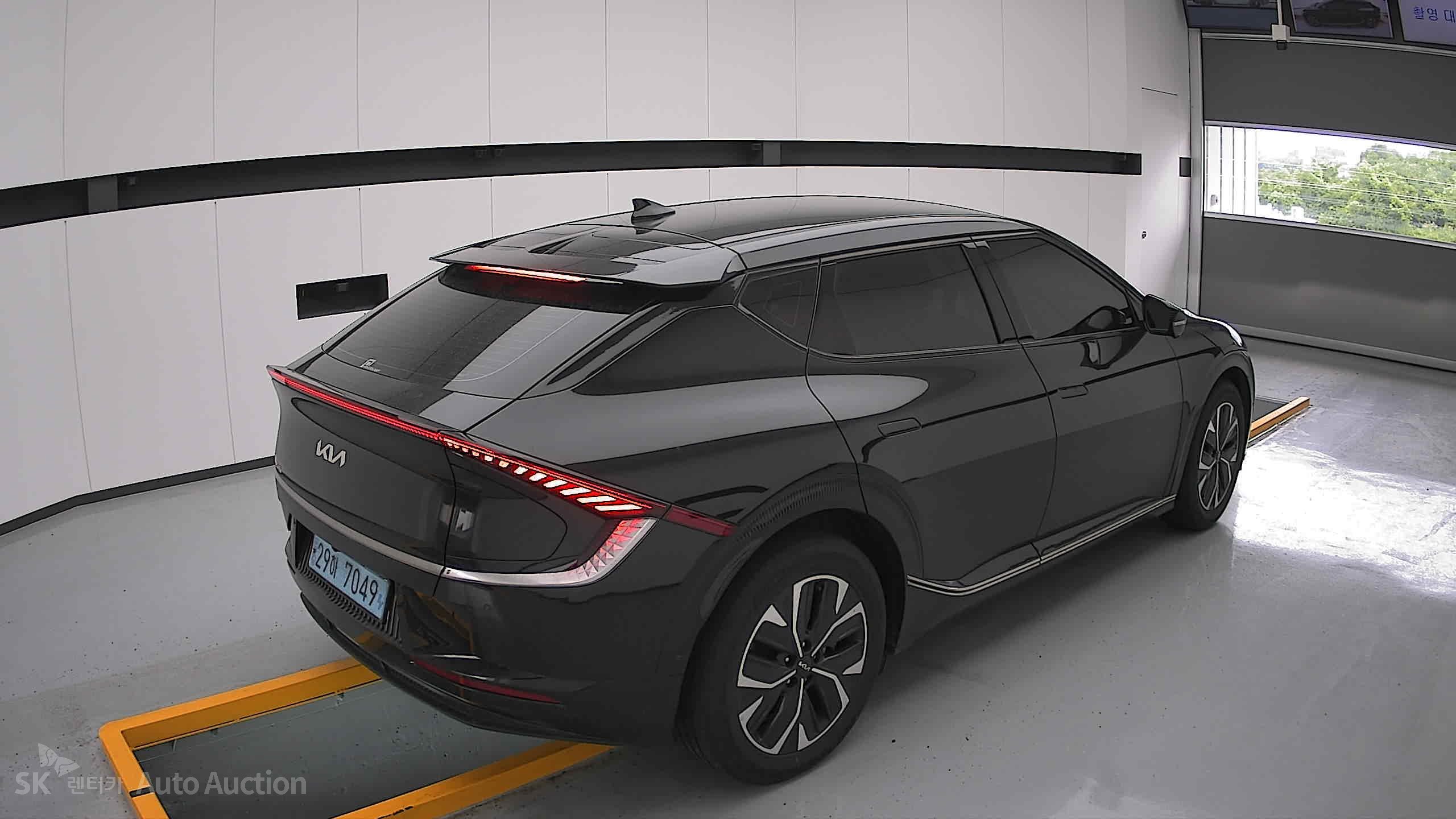 2022 - kia ev6