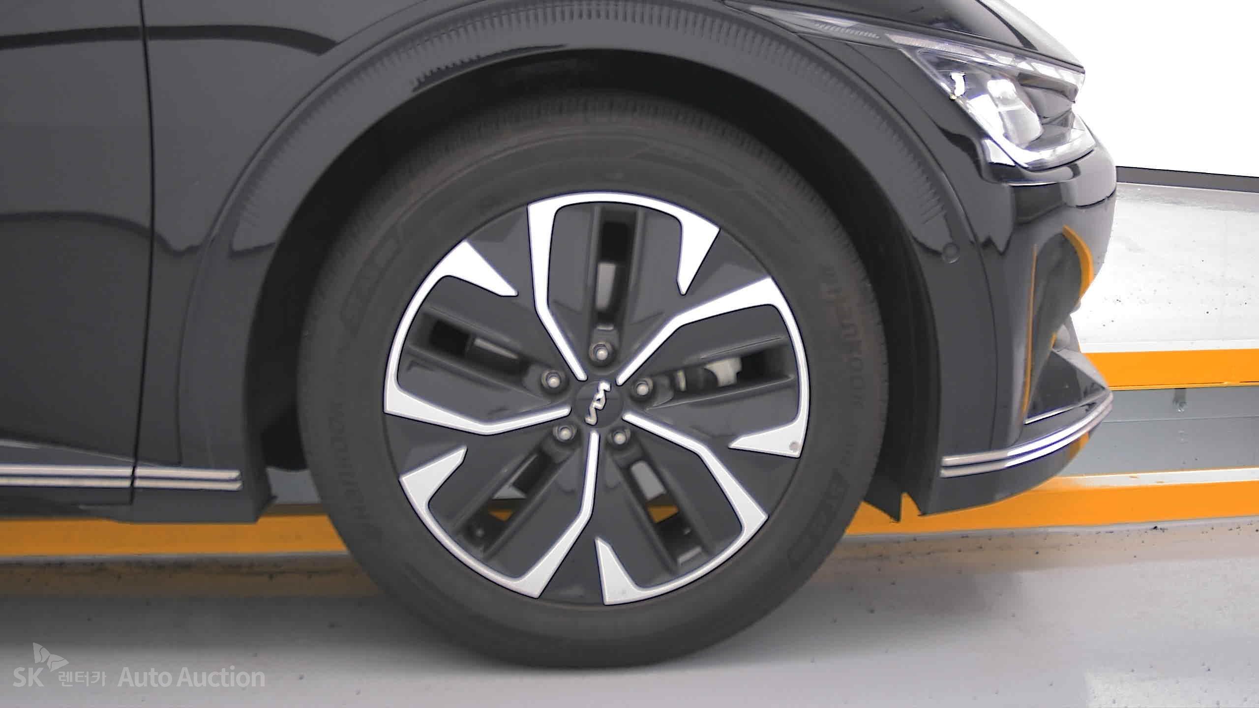 2022 - kia ev6