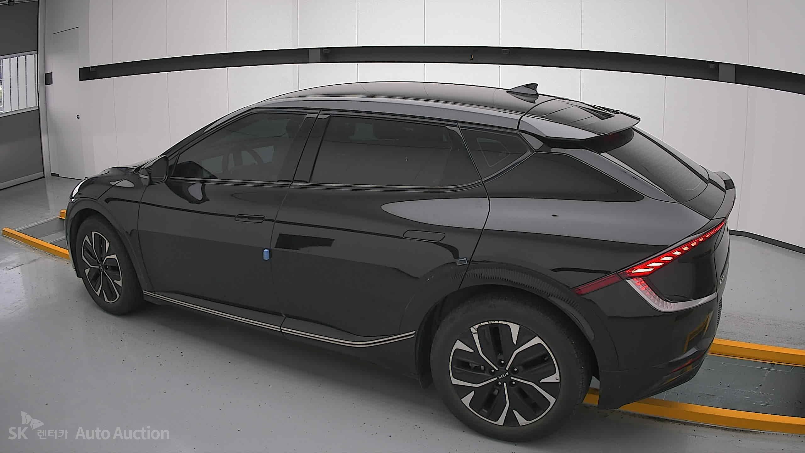 2022 - kia ev6
