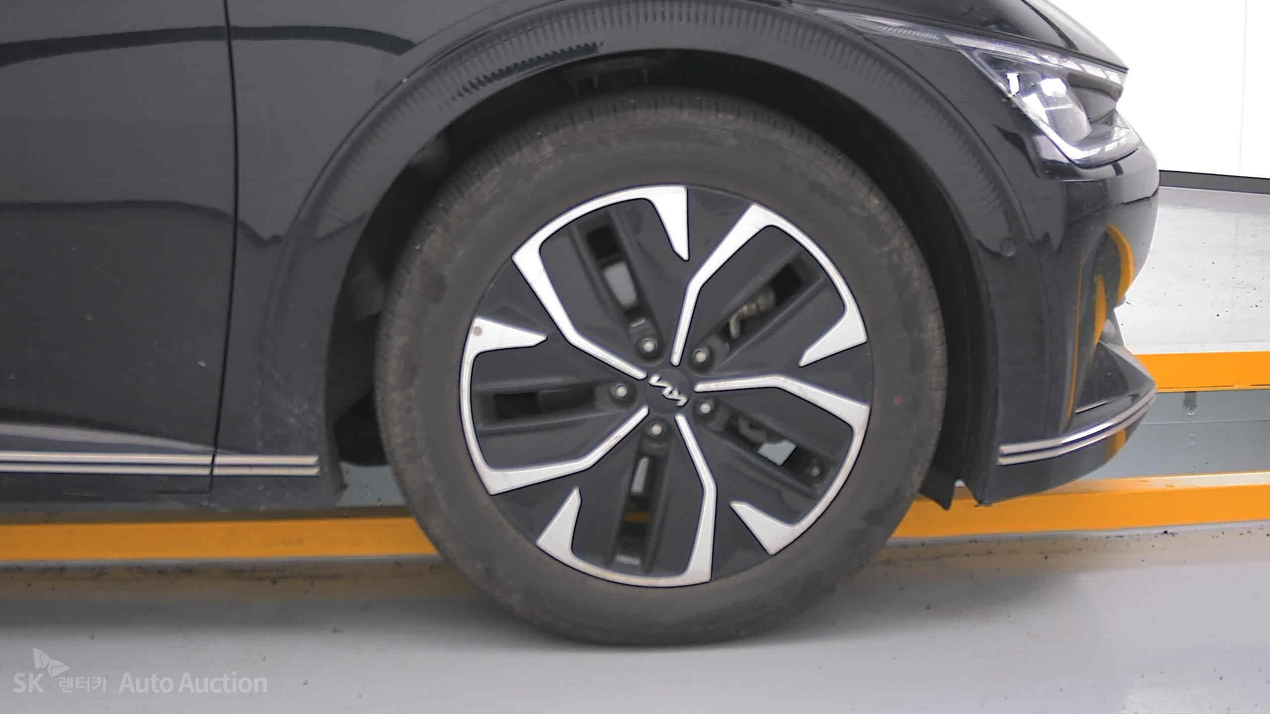 2022 - kia ev6