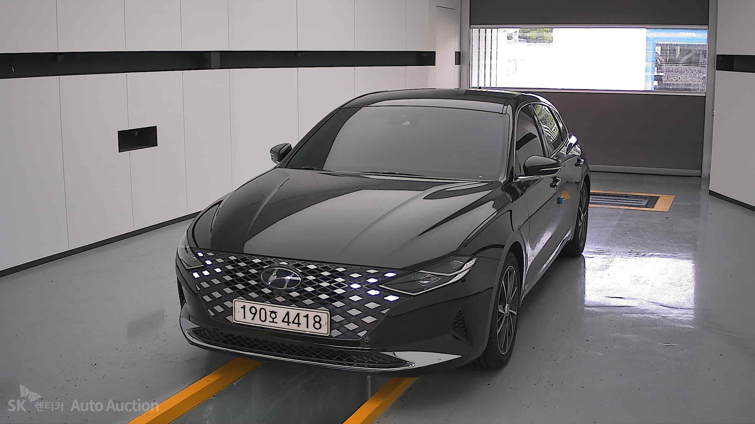 2022 - hyundai grandeur