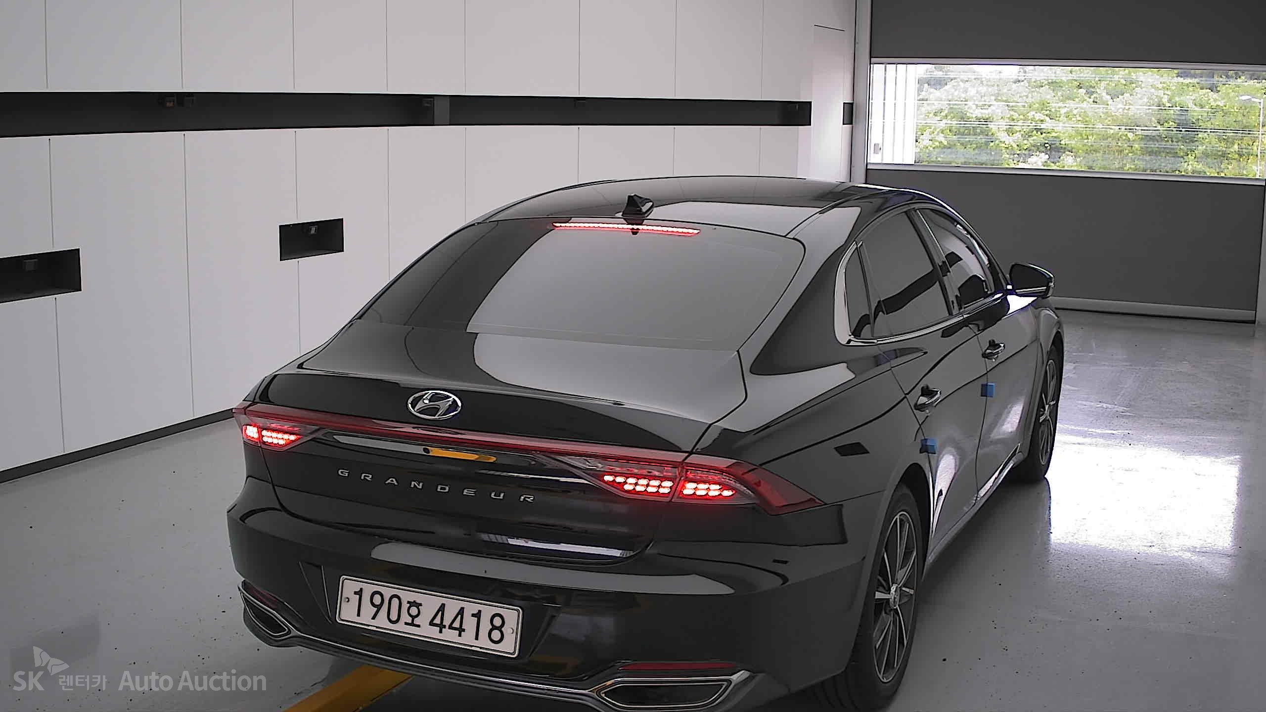2022 - hyundai grandeur