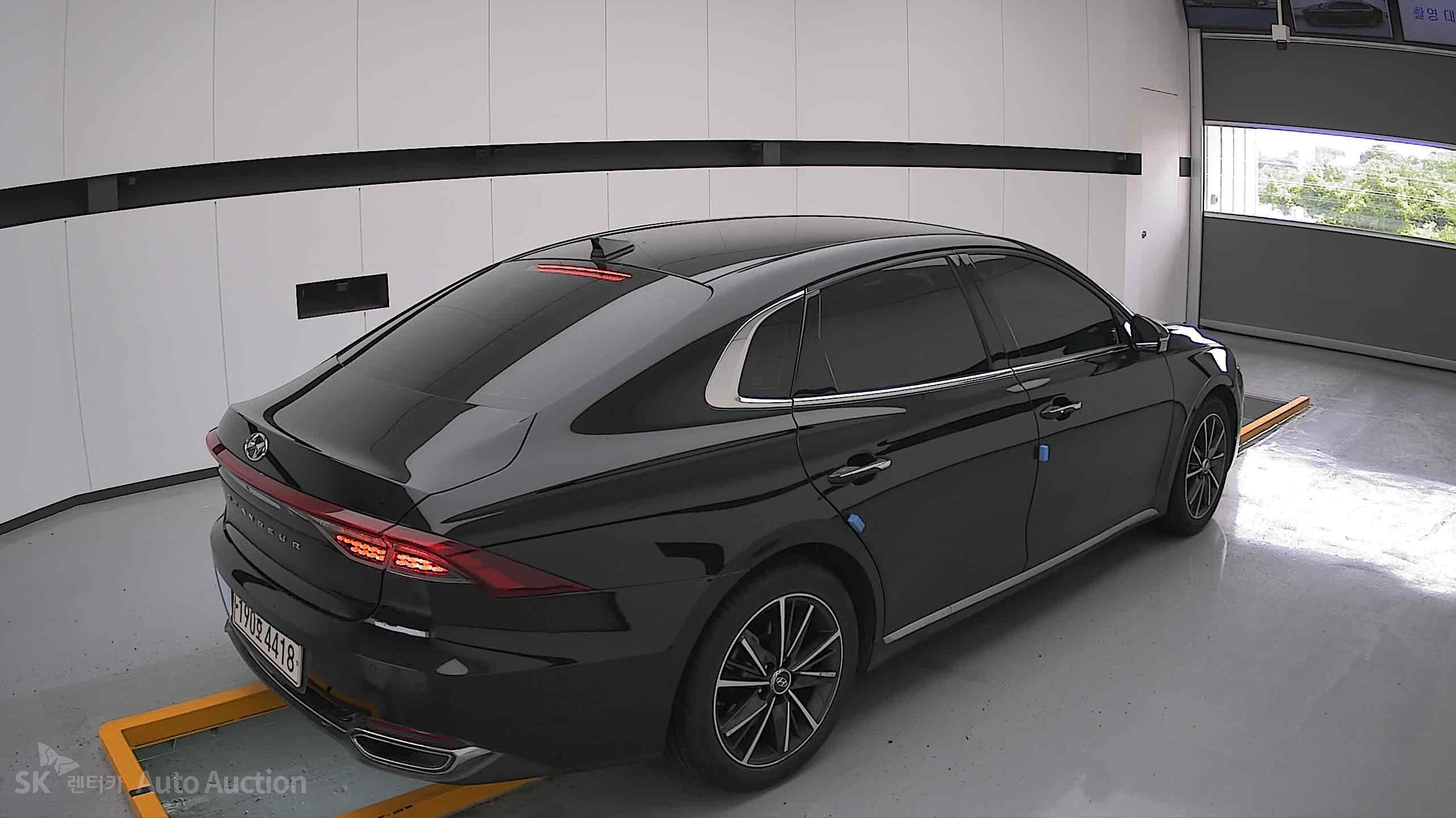 2022 - hyundai grandeur