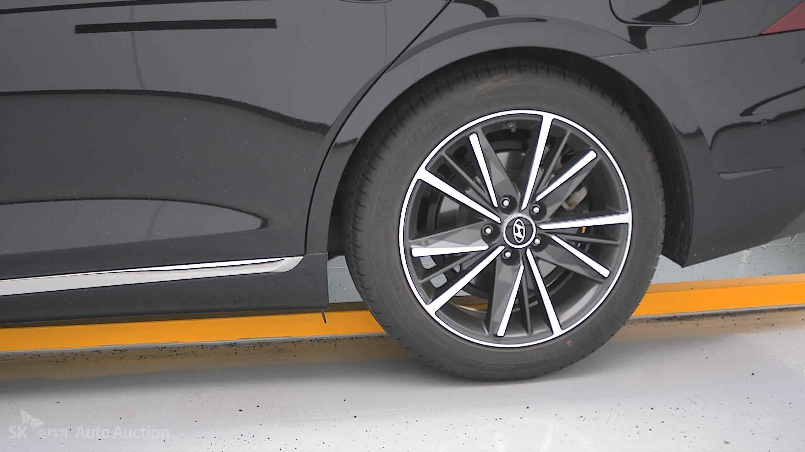 2022 - hyundai grandeur