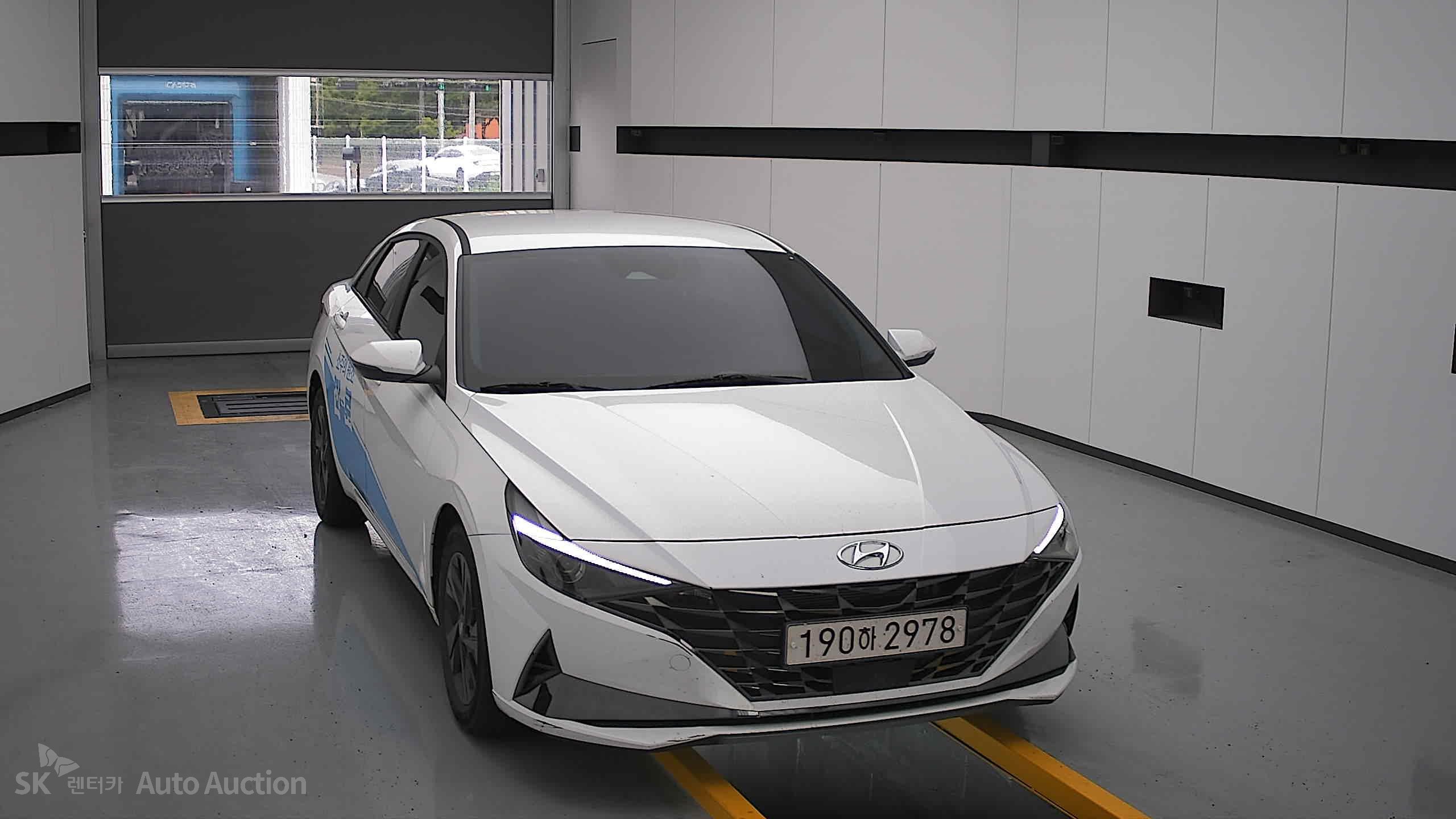 2023 - hyundai avante