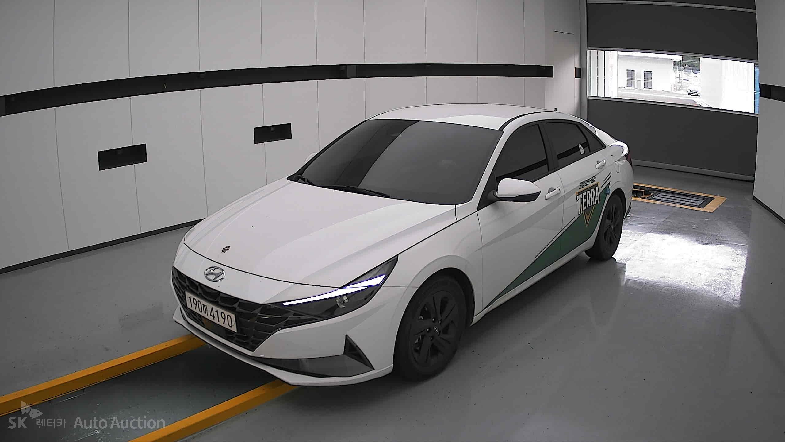 2023 - hyundai avante