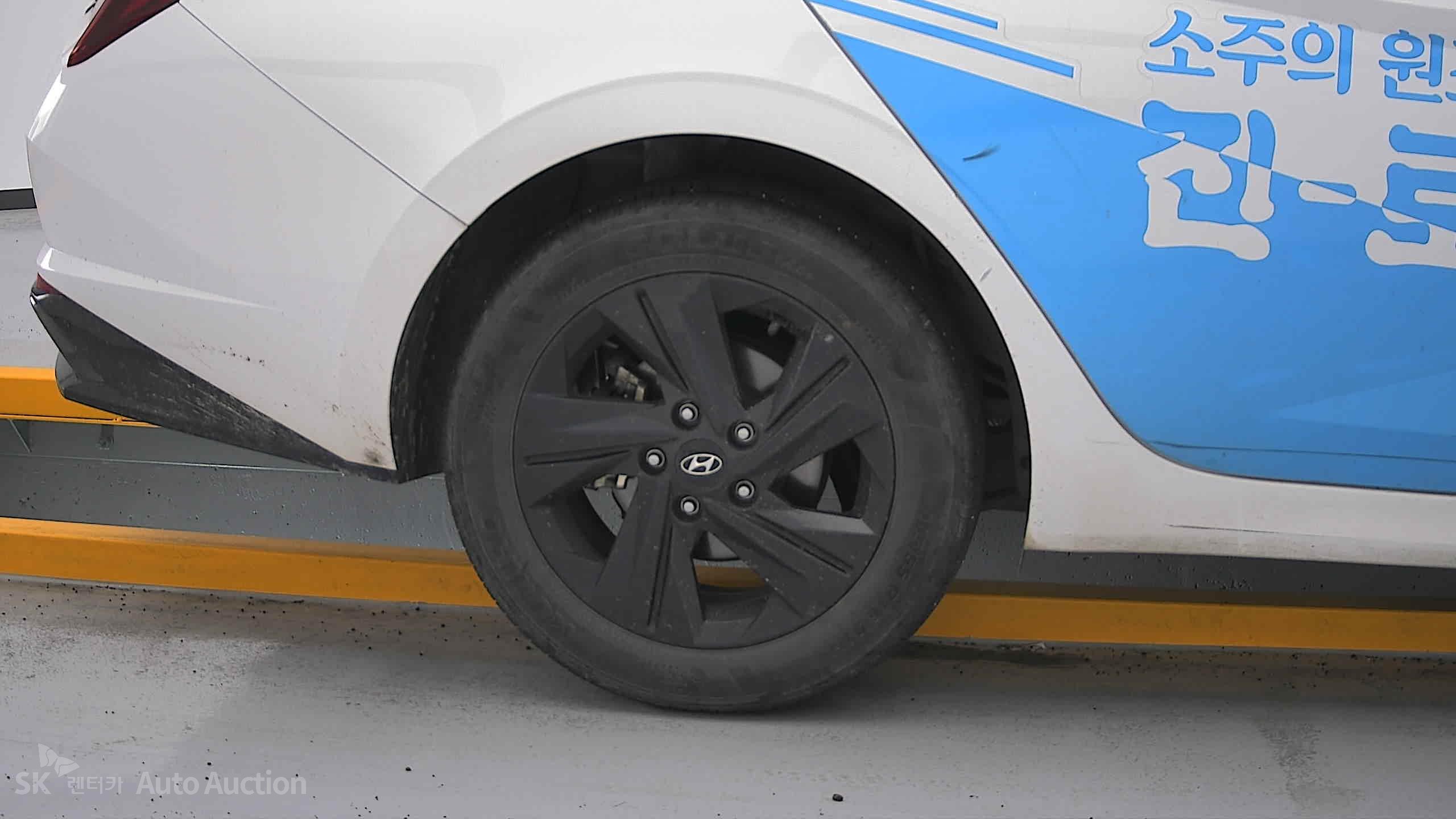 2023 - hyundai avante