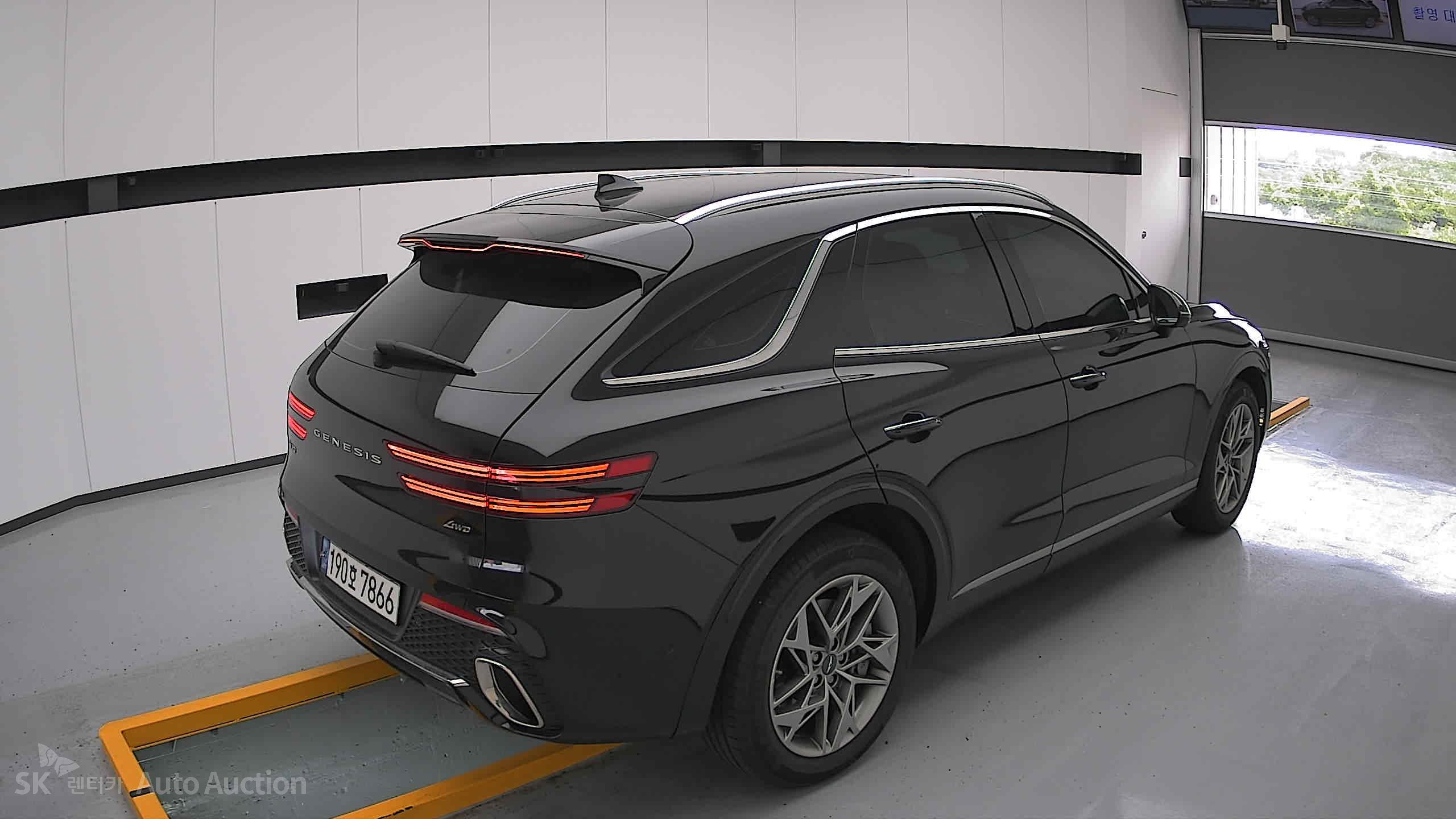 2023 - genesis gv70