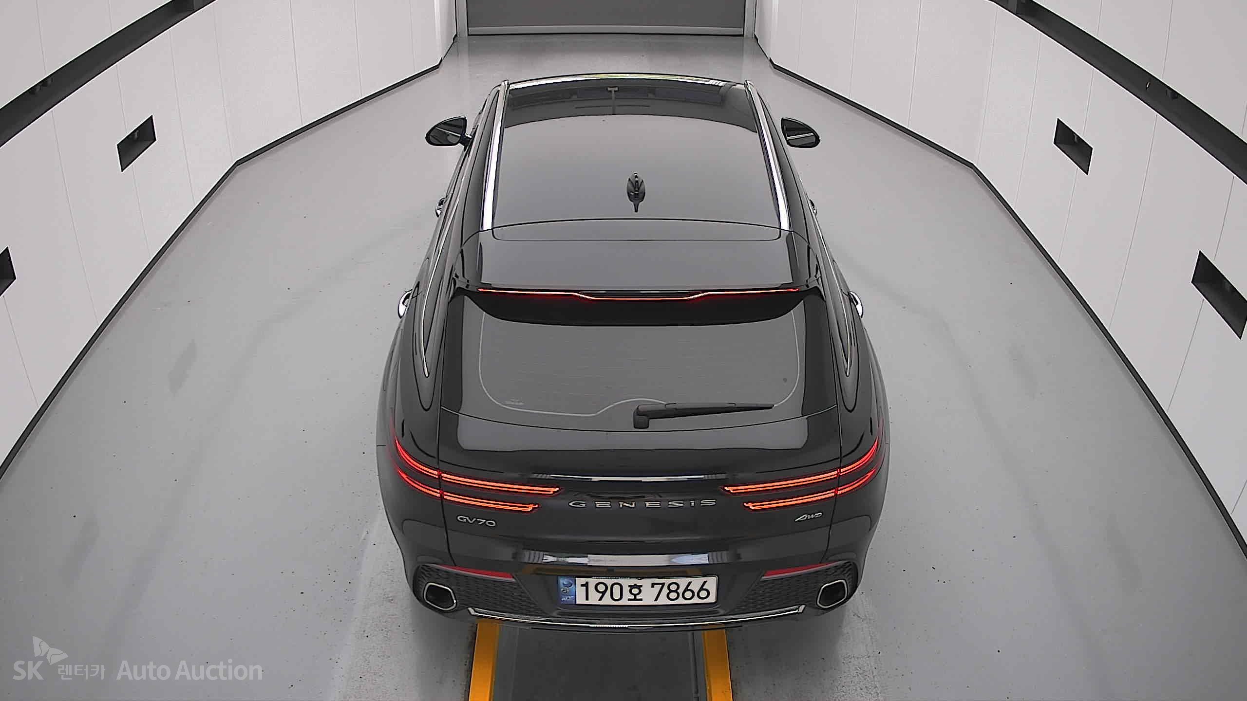 2023 - genesis gv70