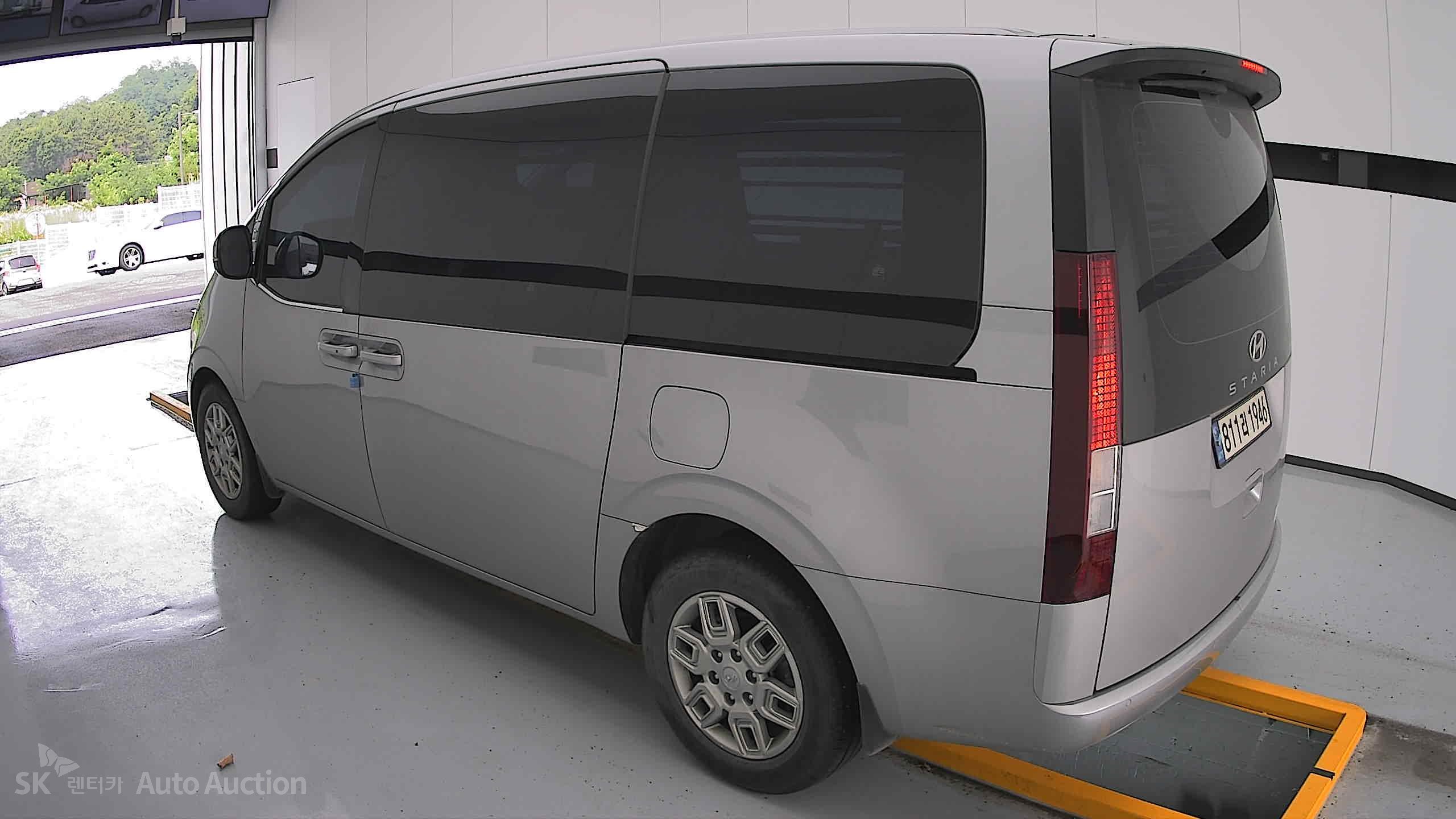 2024 - hyundai staria
