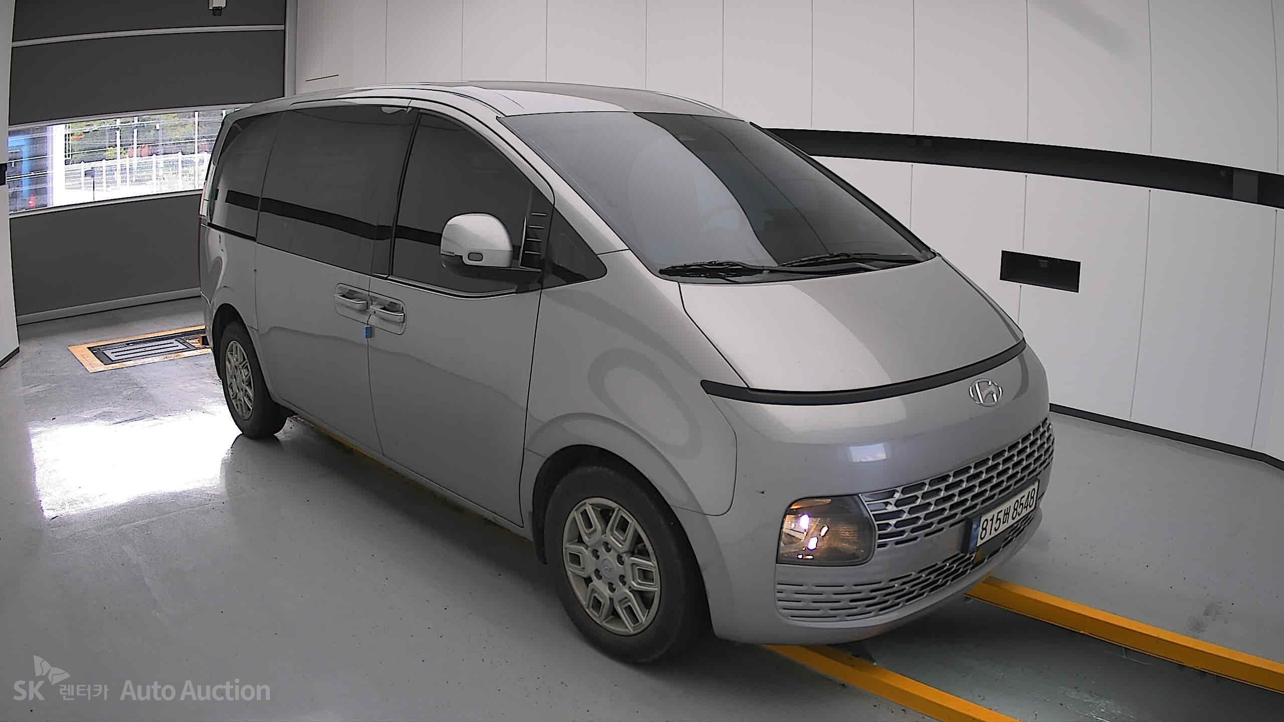 2024 - hyundai staria