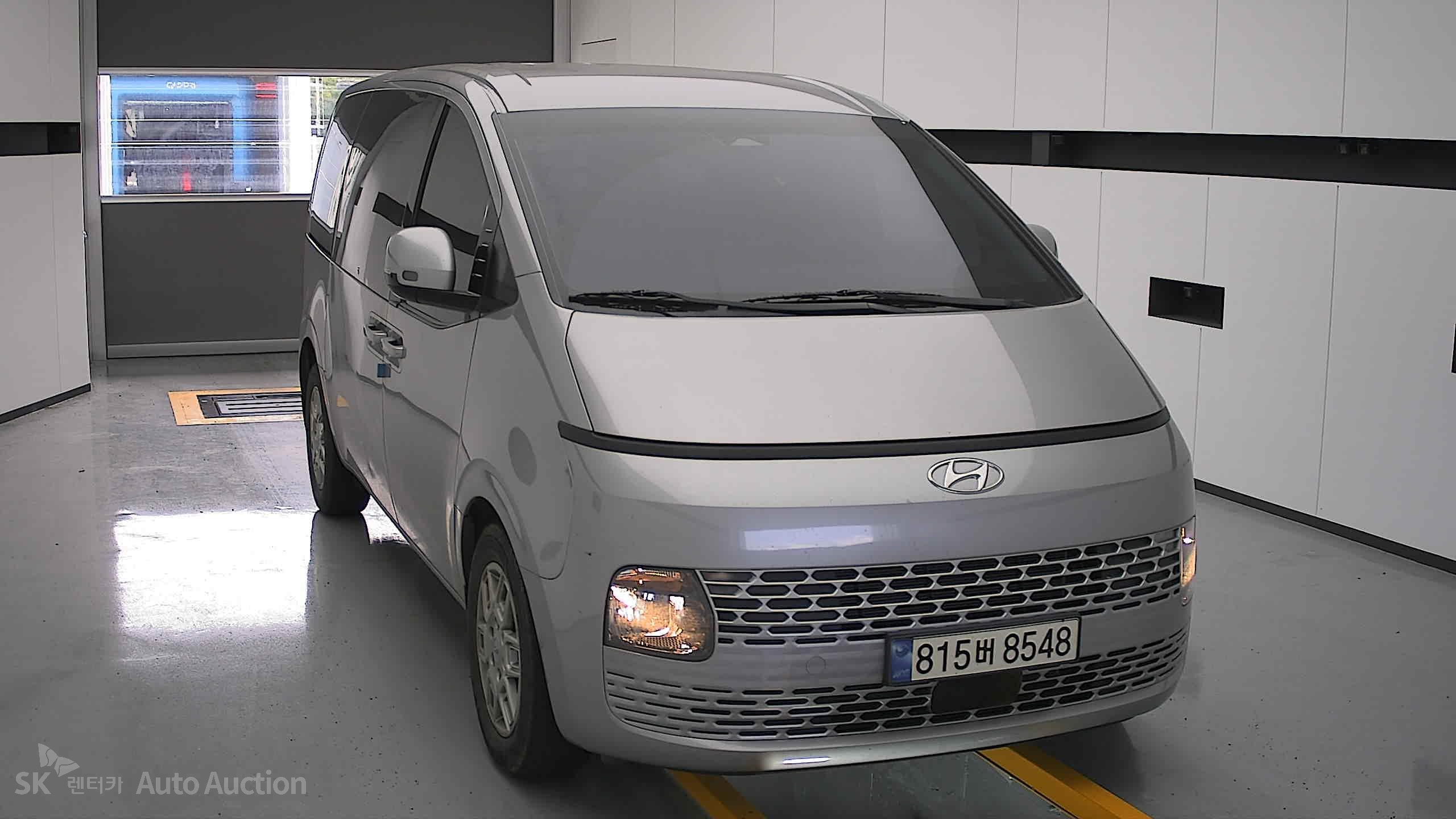 2024 - hyundai staria
