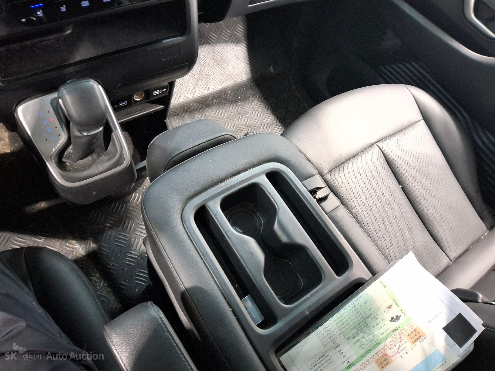 2024 - hyundai staria