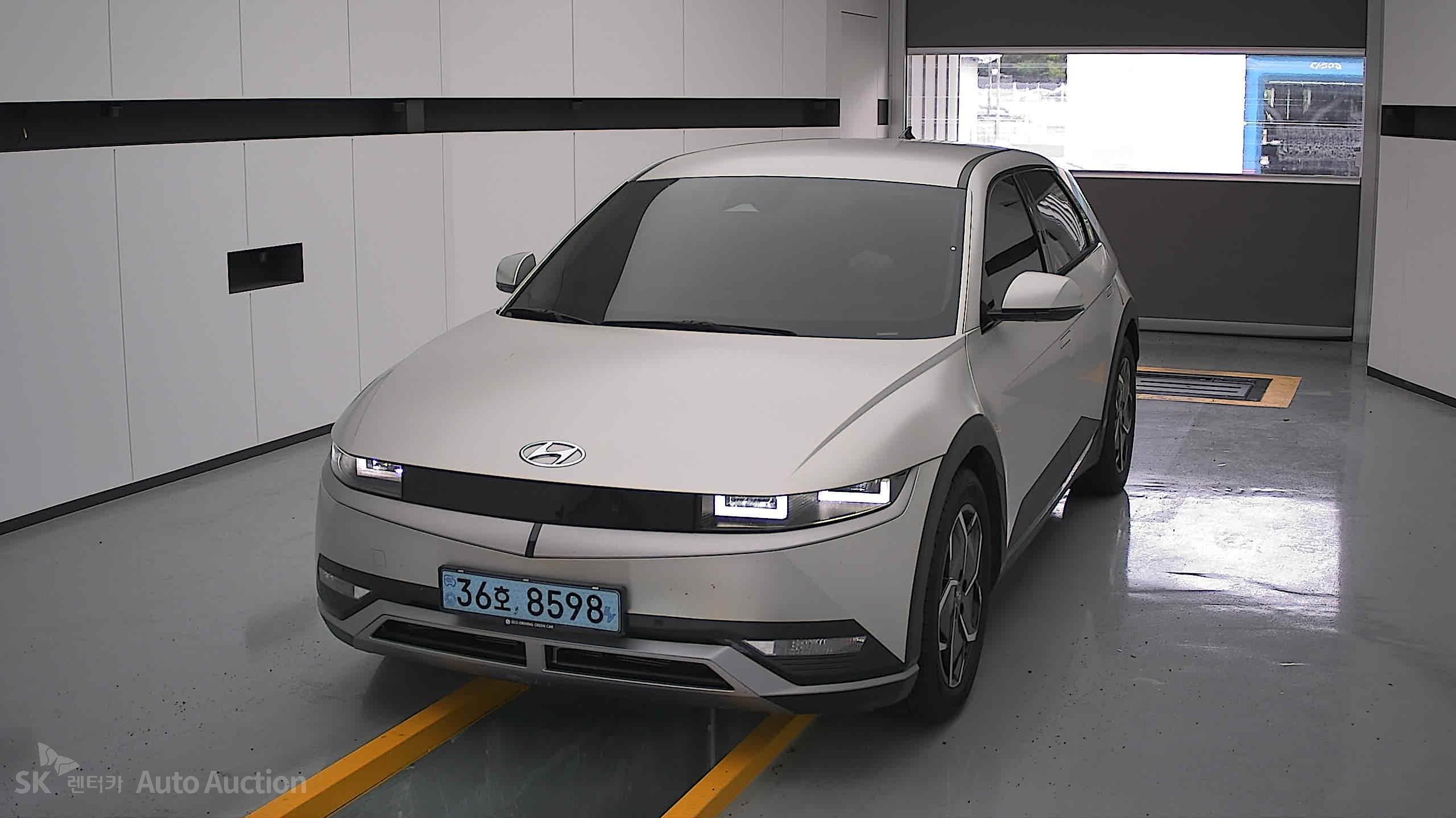 2022 - hyundai ioniq