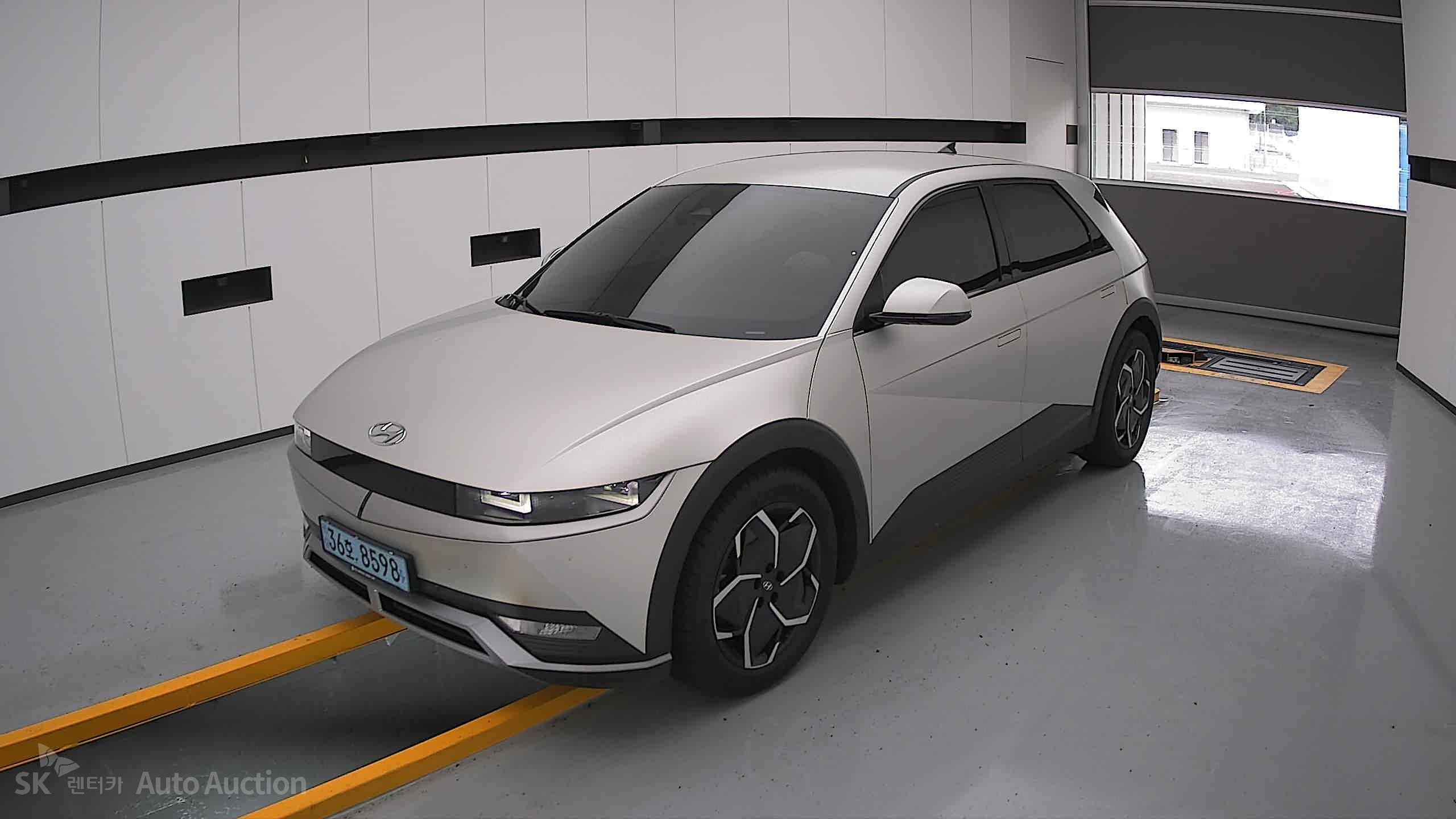 2022 - hyundai ioniq