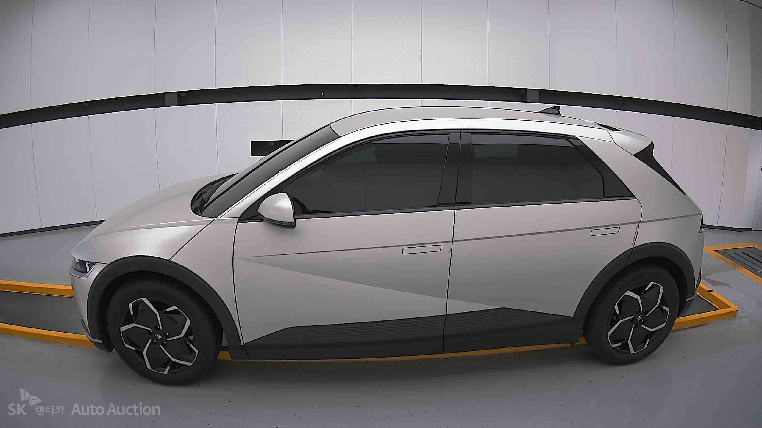 2022 - hyundai ioniq