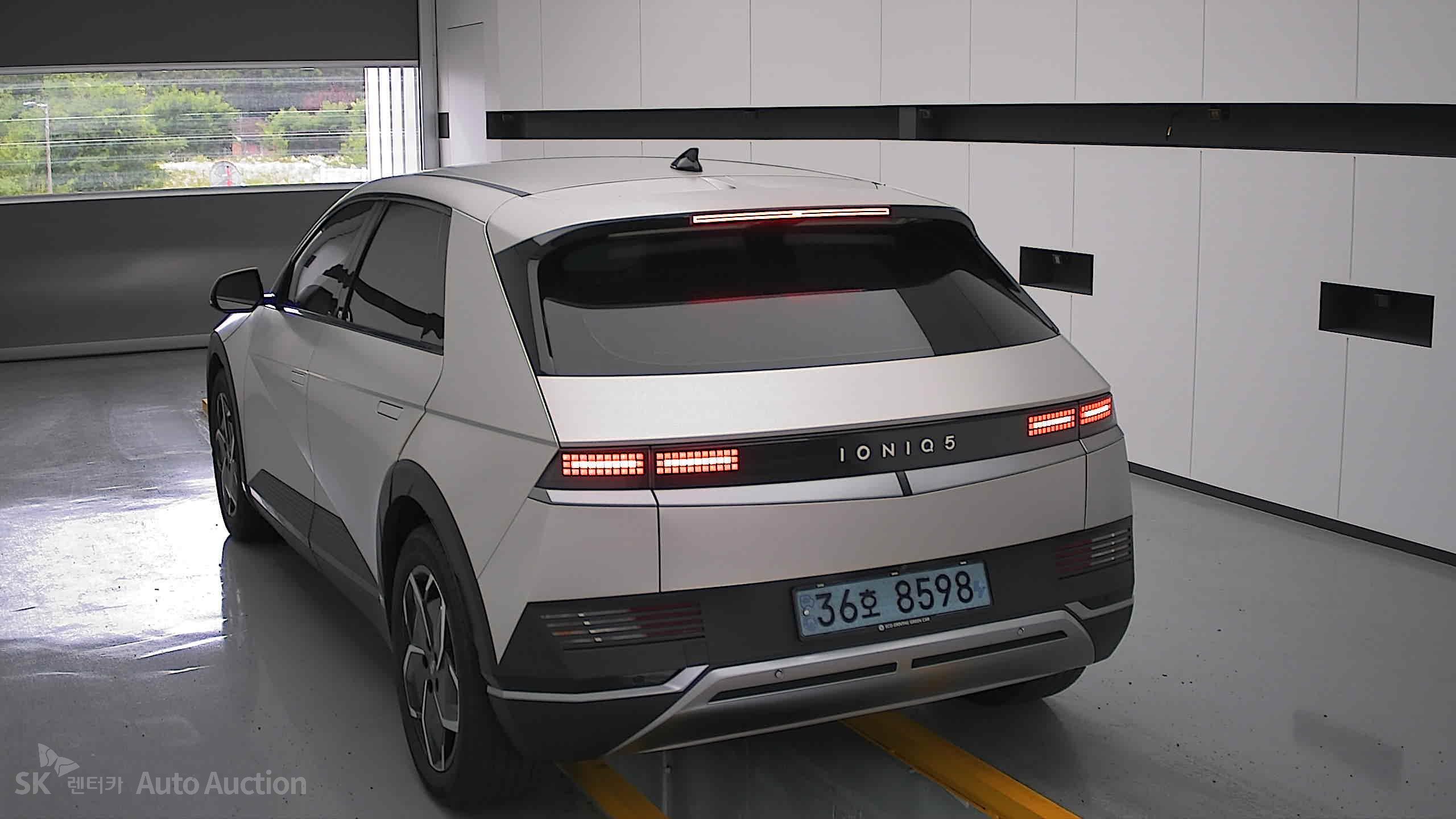 2022 - hyundai ioniq